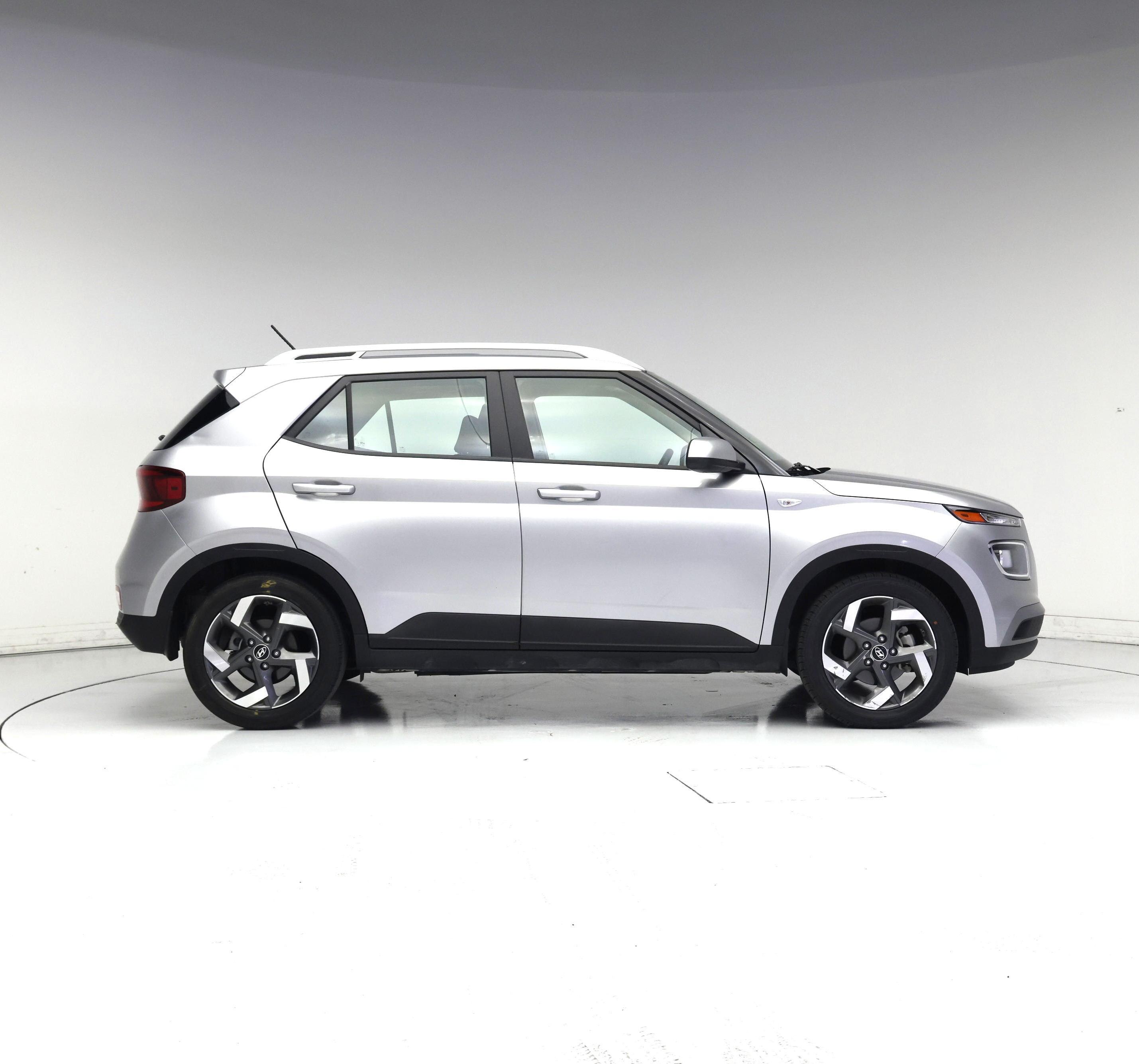 Thumbnail: 2023 Hyundai Venue - 7
