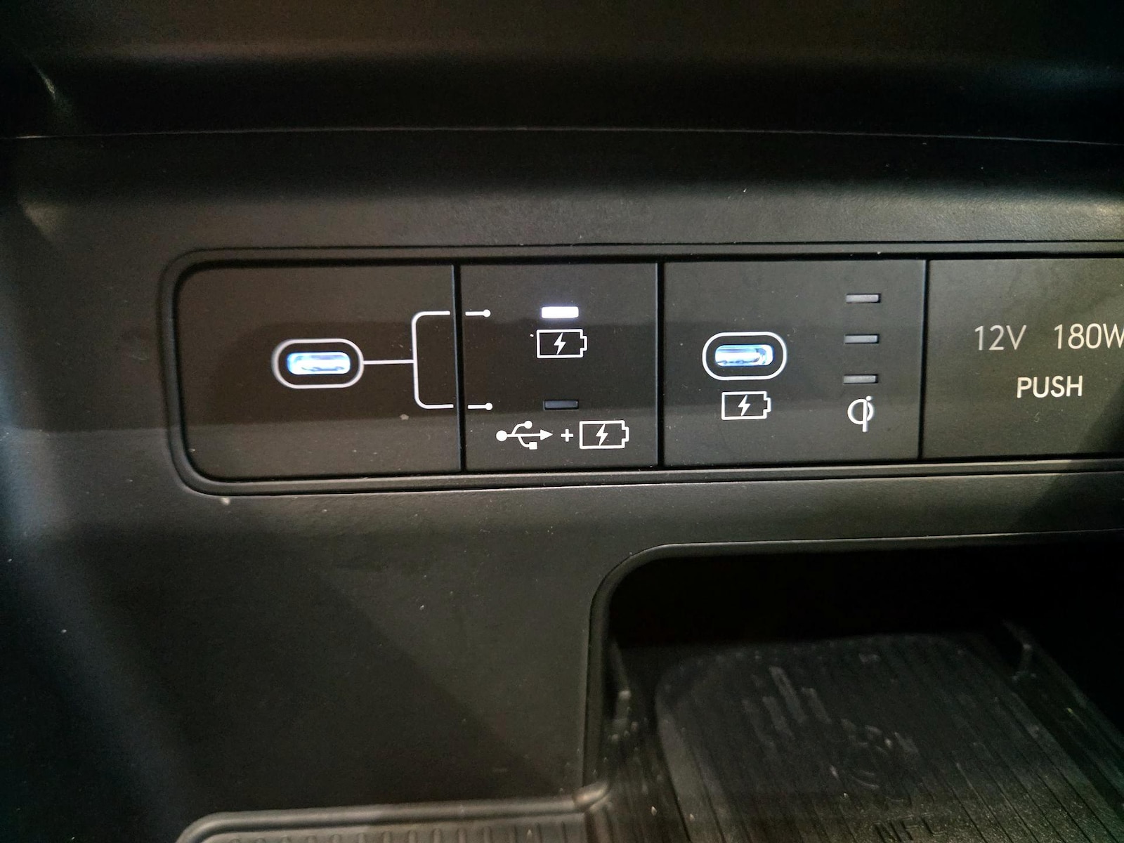 2026 Hyundai Tucson SEL Premium - Photo 18