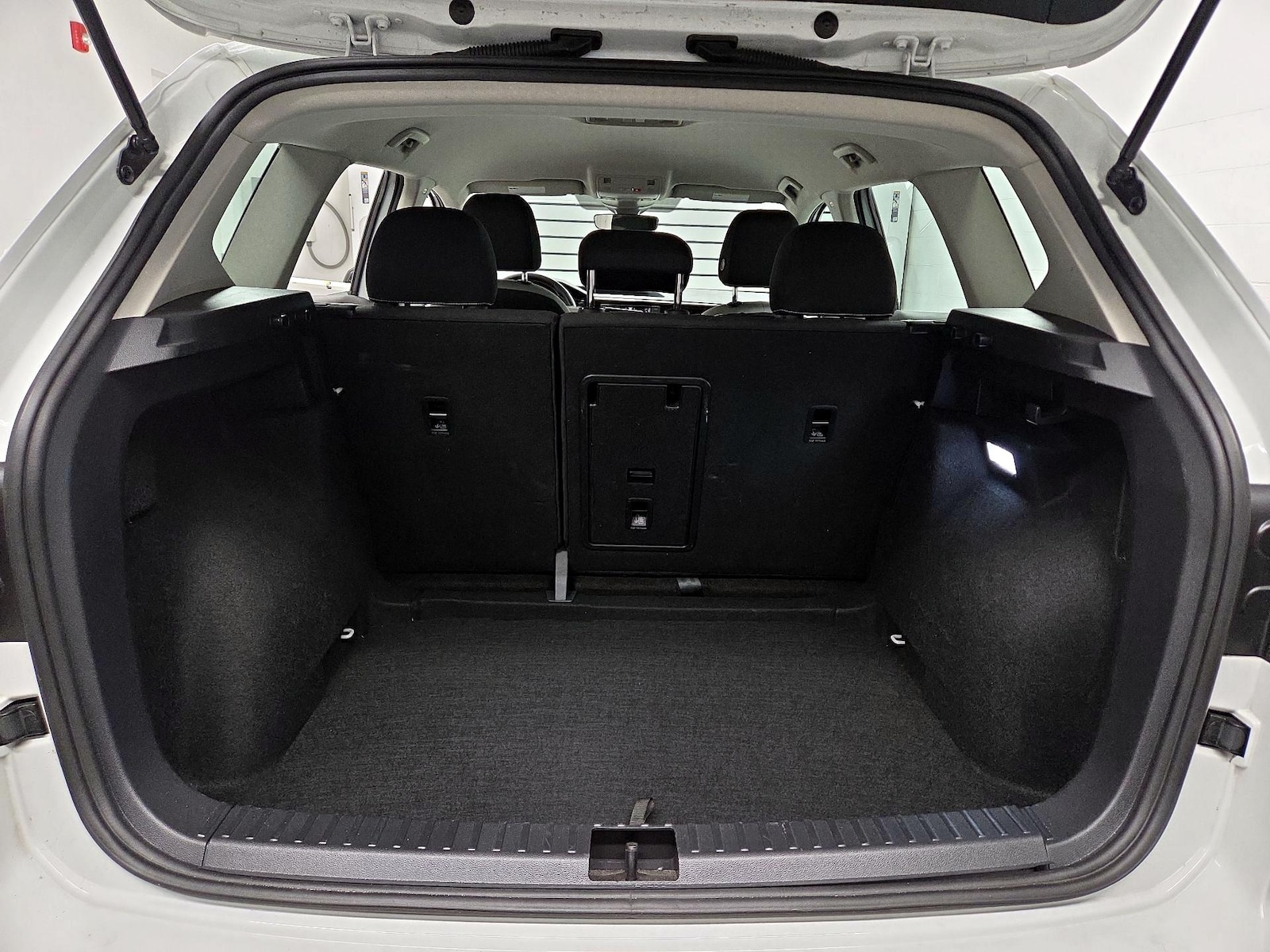 2024 Volkswagen Taos S - Photo 21