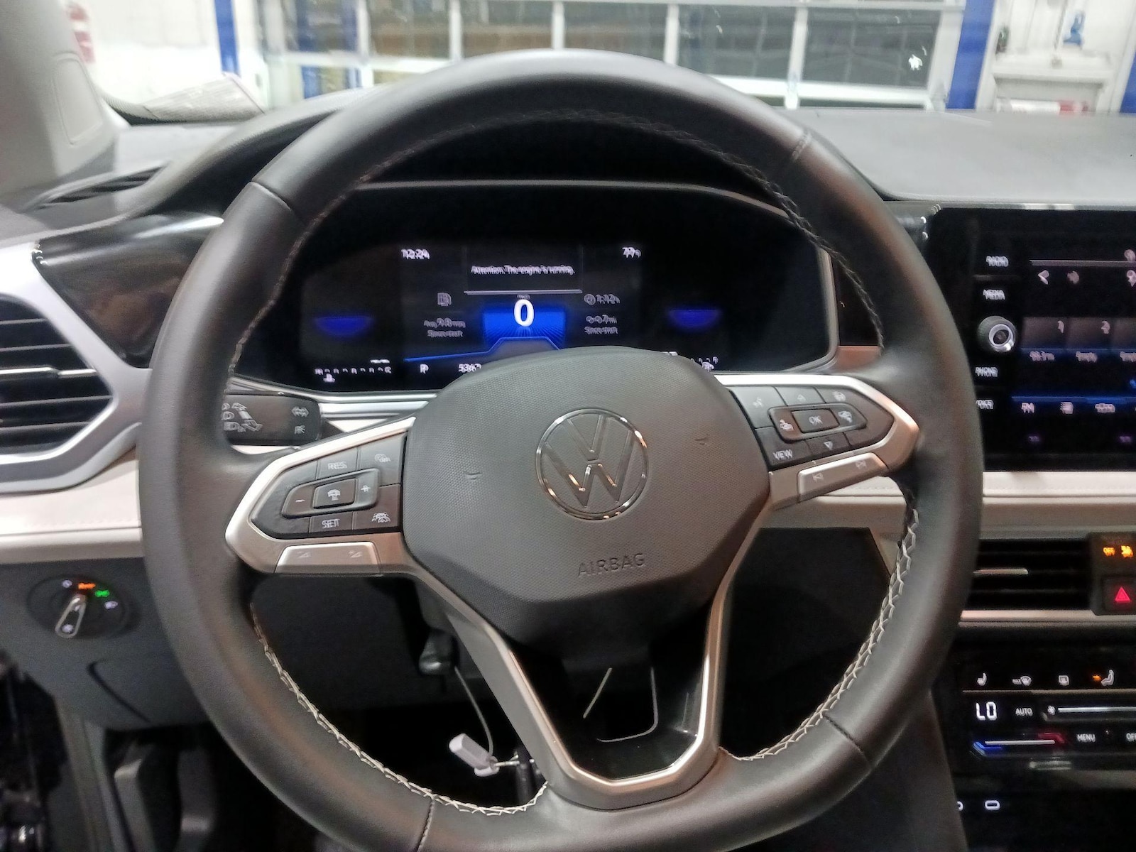 2025 Volkswagen Taos SE - Photo 9
