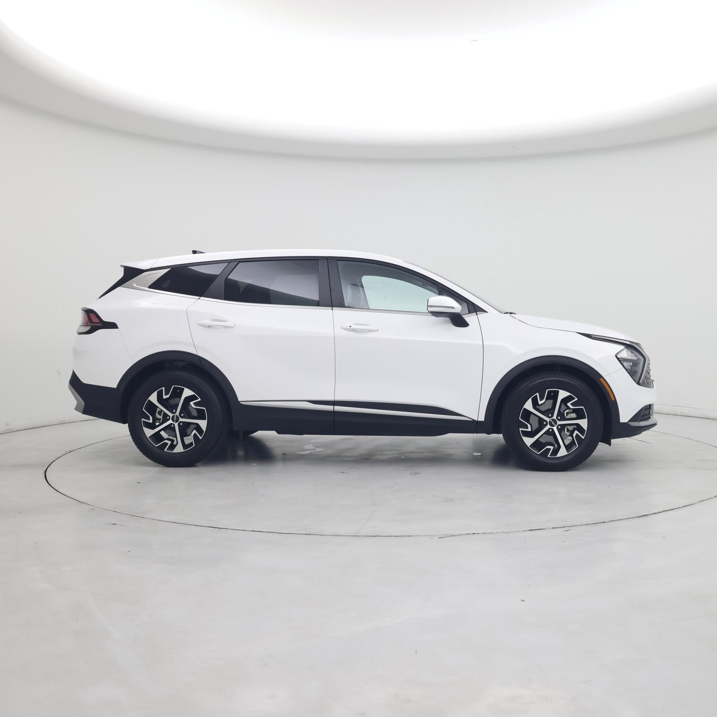 Thumbnail: 2023 Kia Sportage - 7