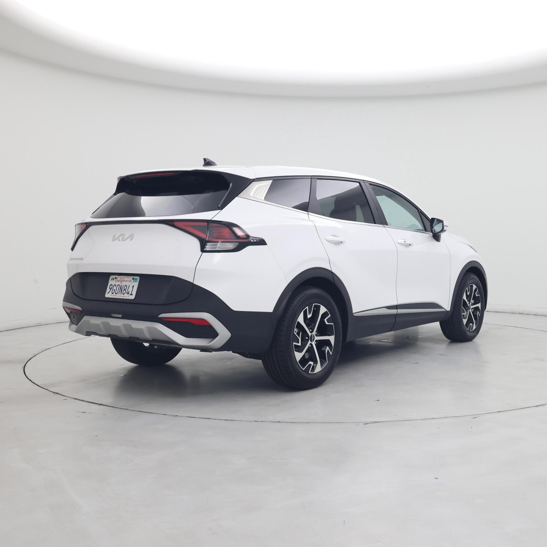 Thumbnail: 2023 Kia Sportage - 8