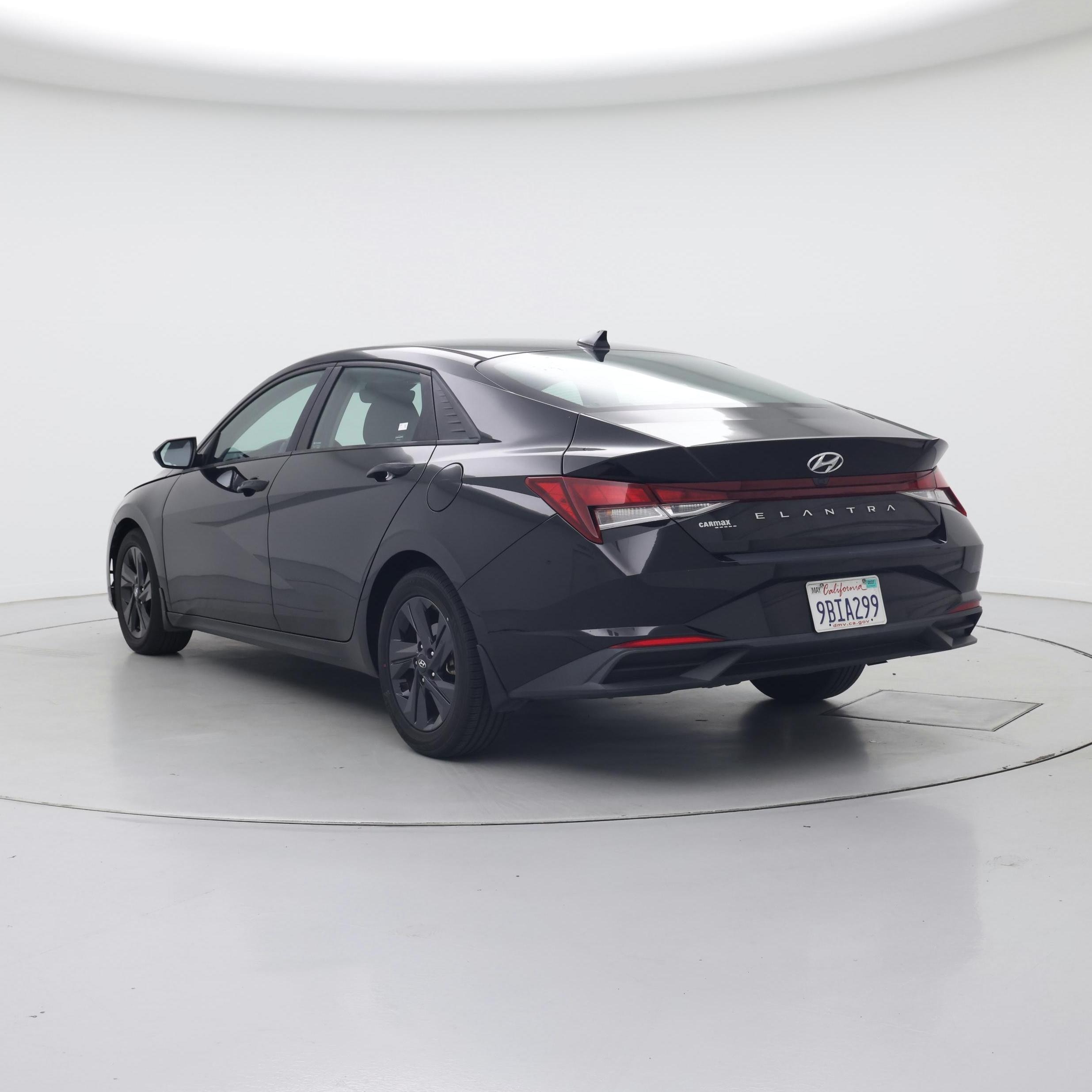Thumbnail: 2022 Hyundai Elantra - 2