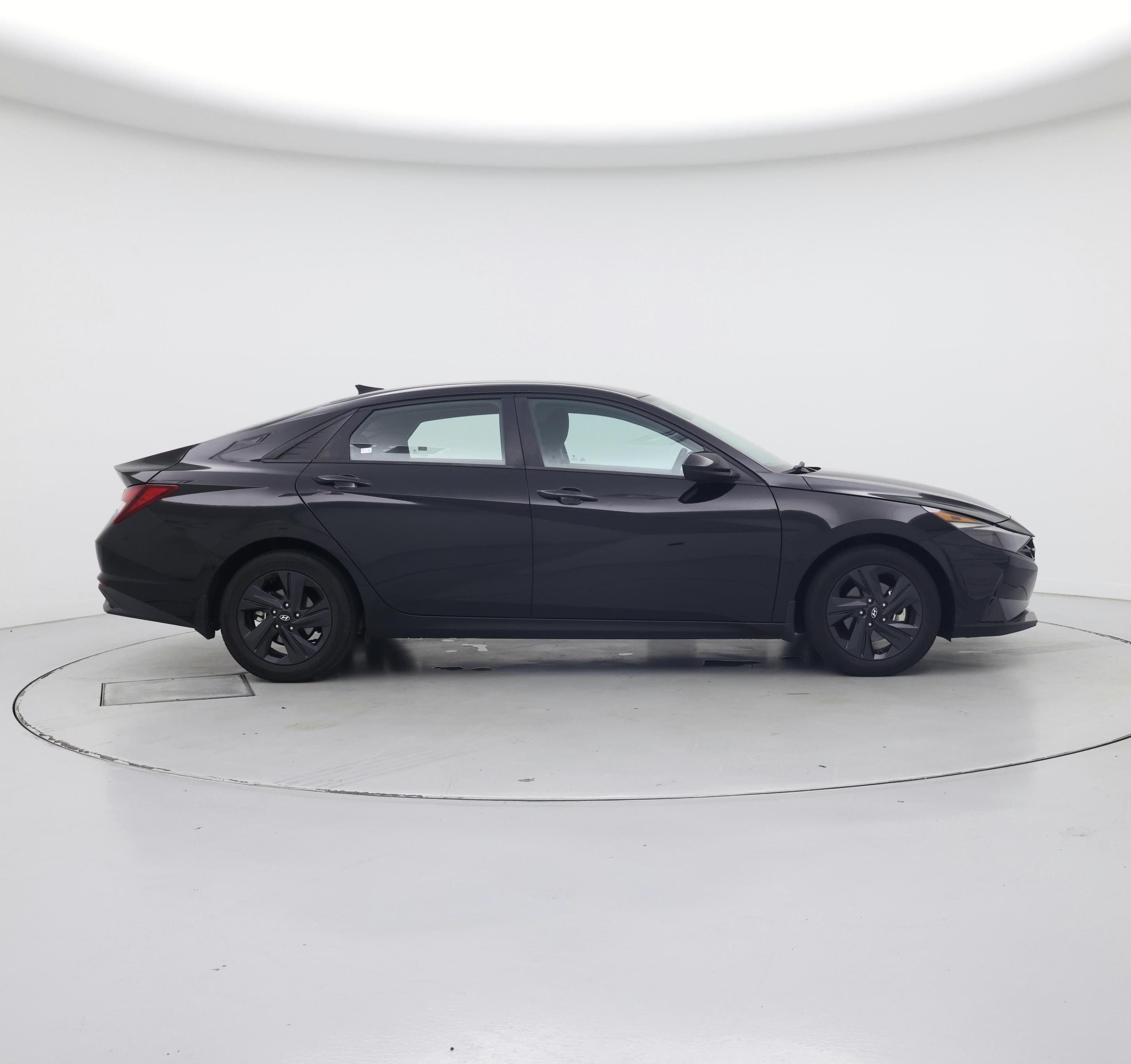 Thumbnail: 2022 Hyundai Elantra - 7