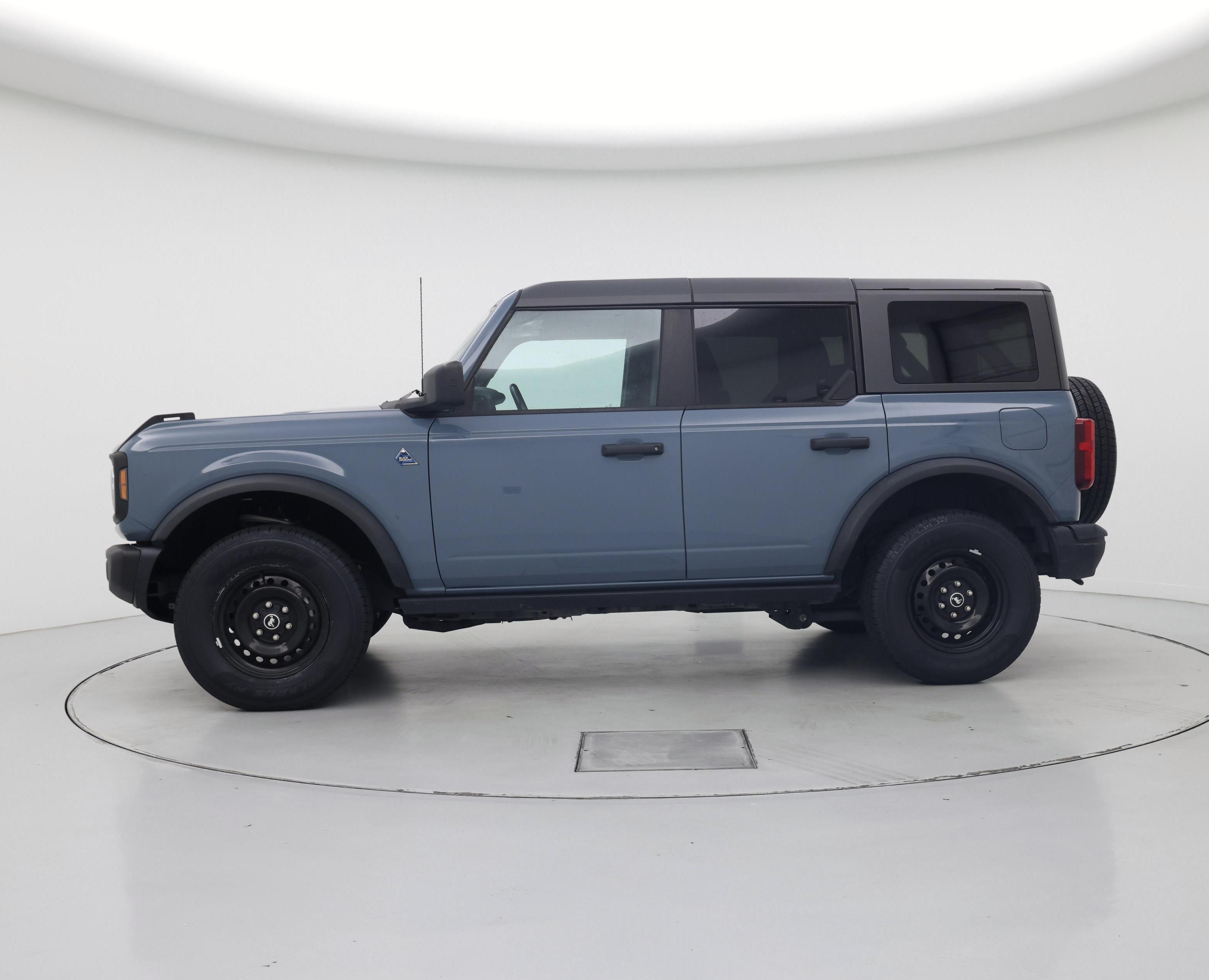 Thumbnail: 2022 Ford Bronco - 3