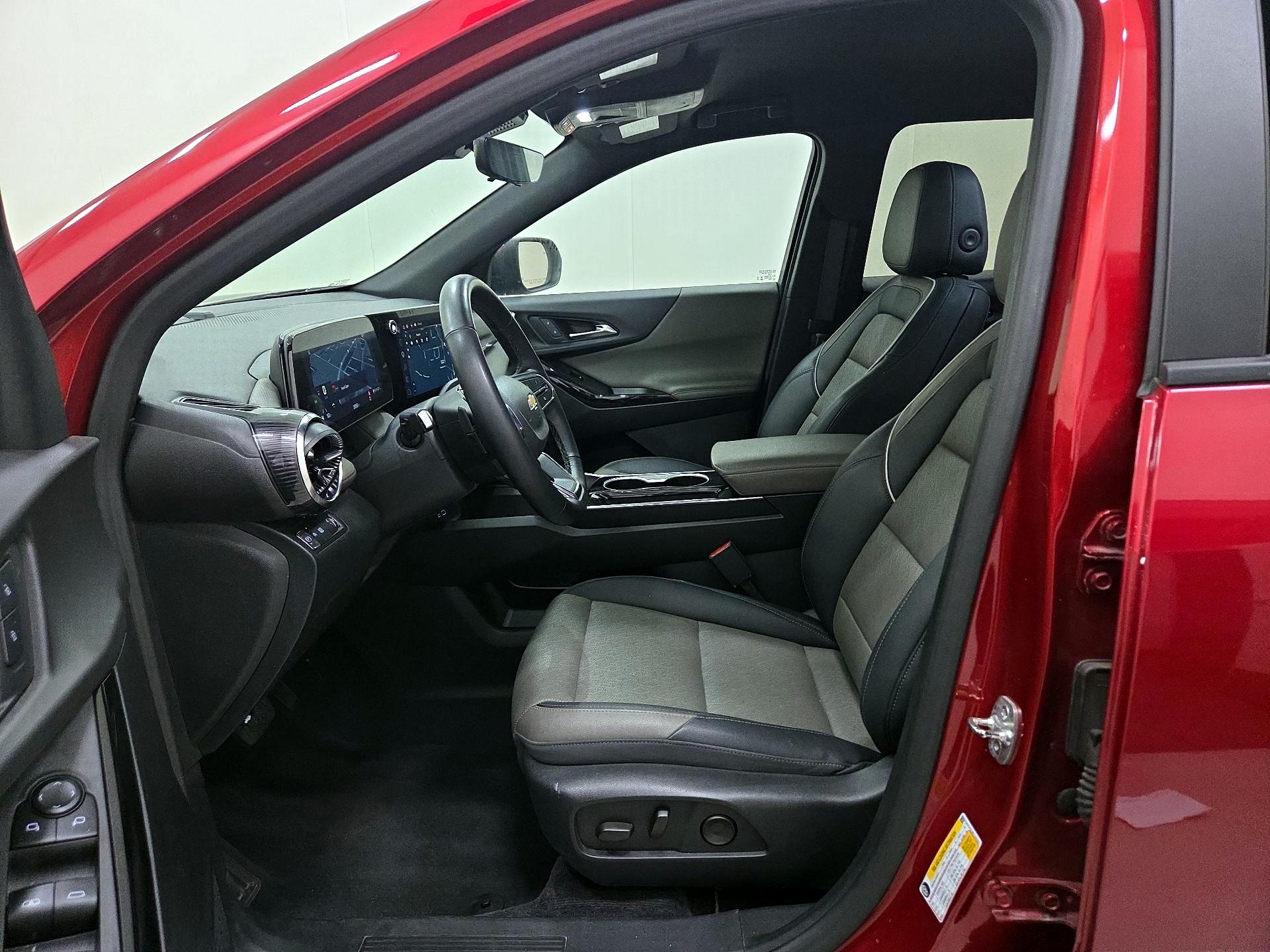 Thumbnail: 2025 Chevrolet Equinox - 11