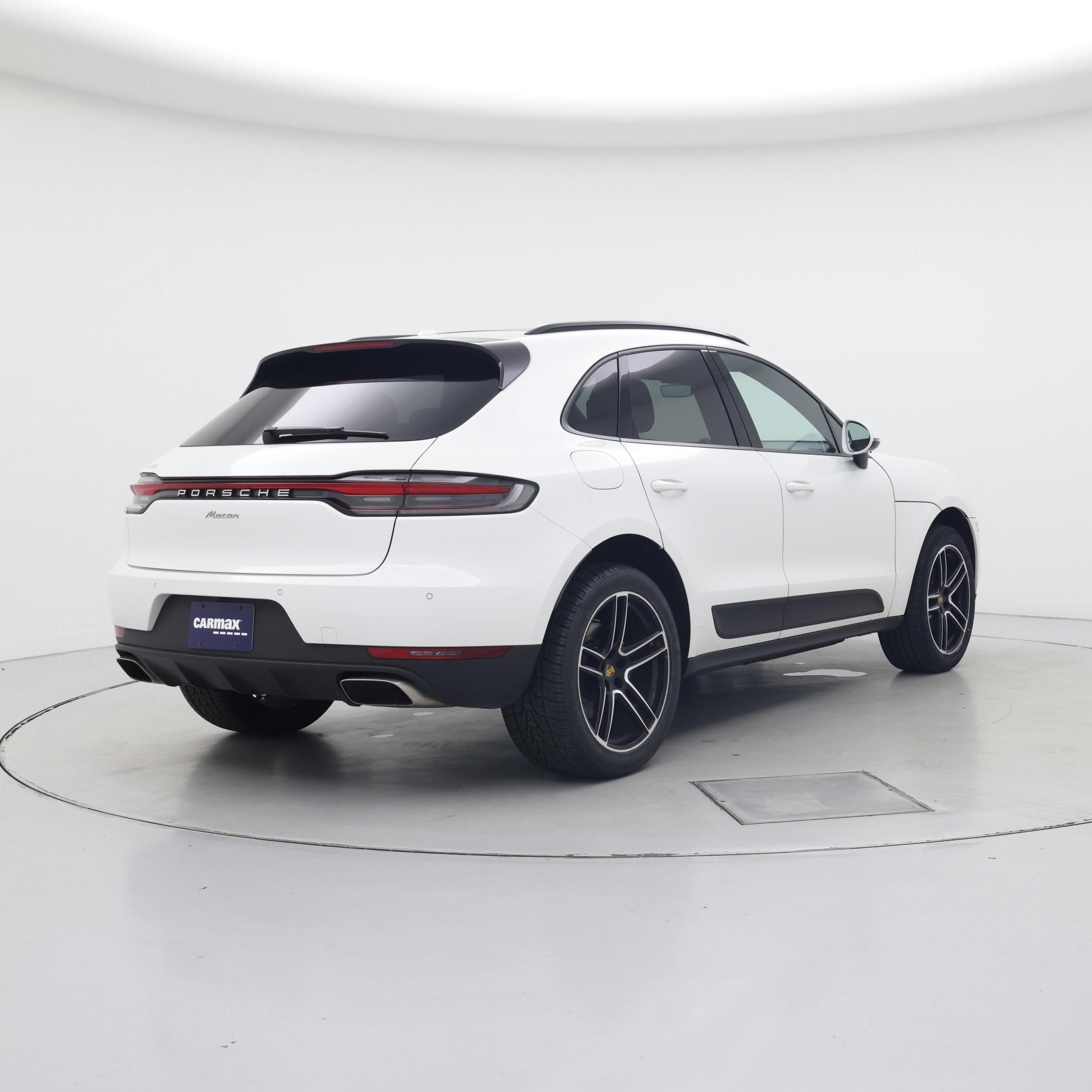 Thumbnail: 2021 Porsche Macan - 8