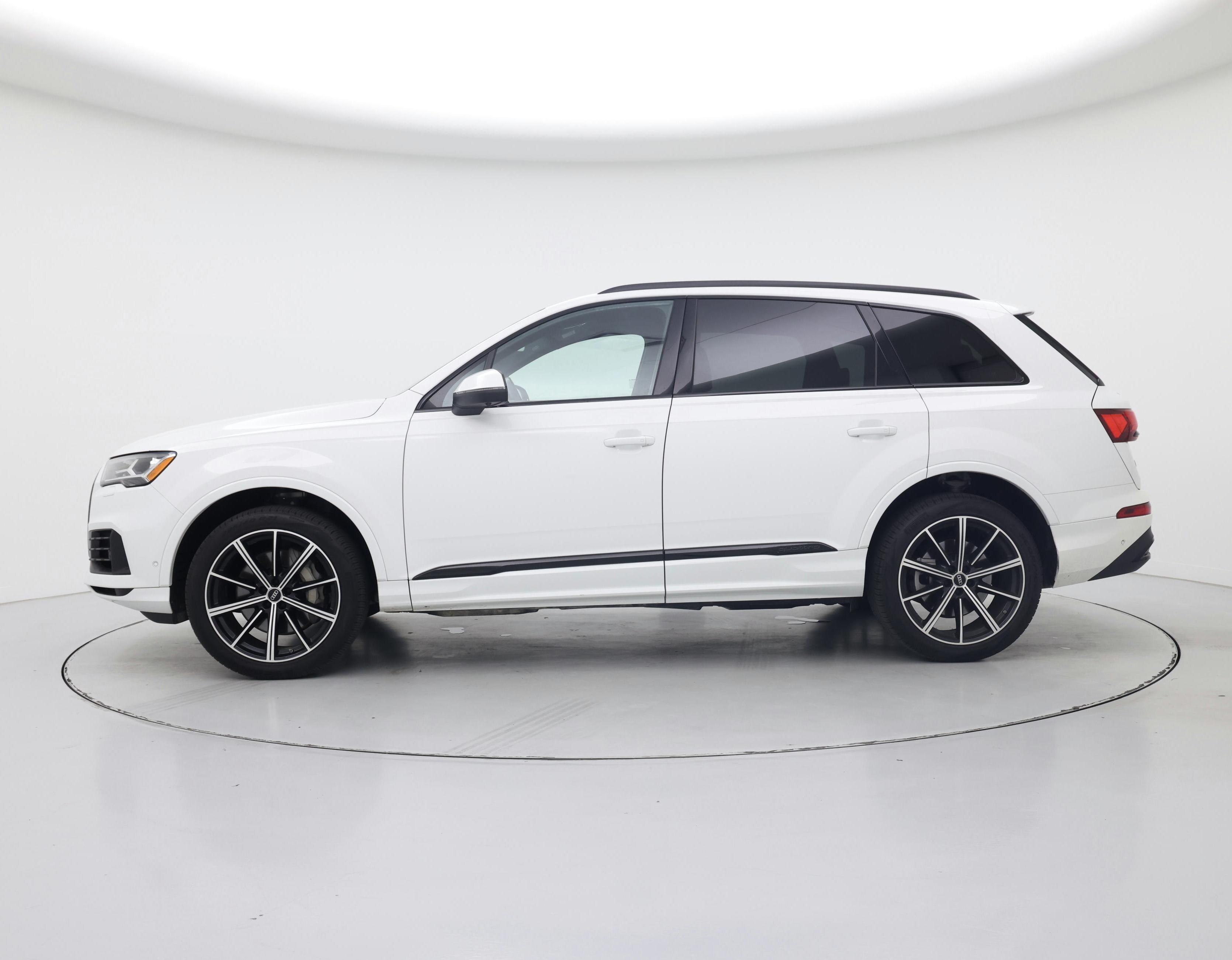 Thumbnail: 2022 Audi Q7 - 3