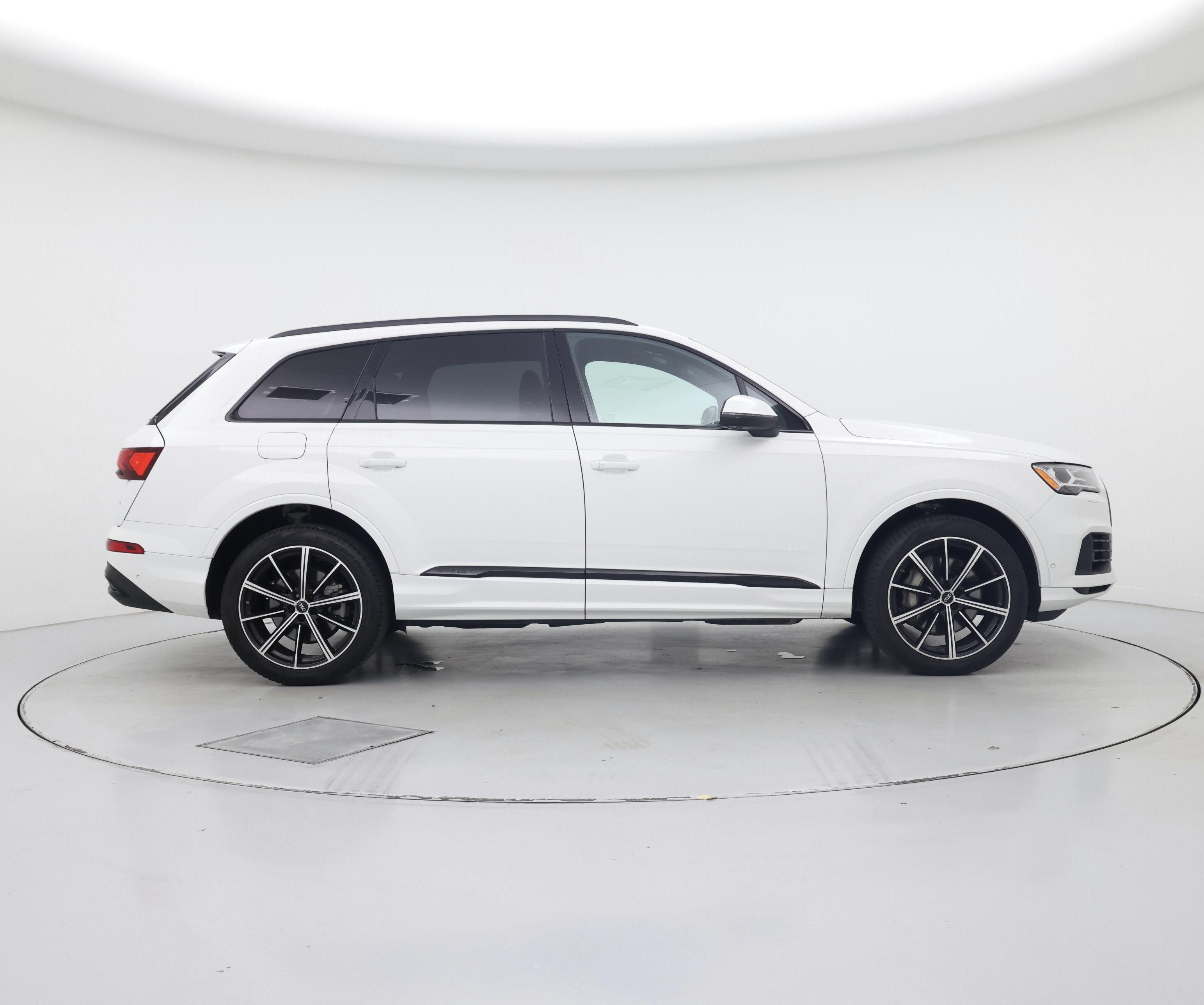 Thumbnail: 2022 Audi Q7 - 7