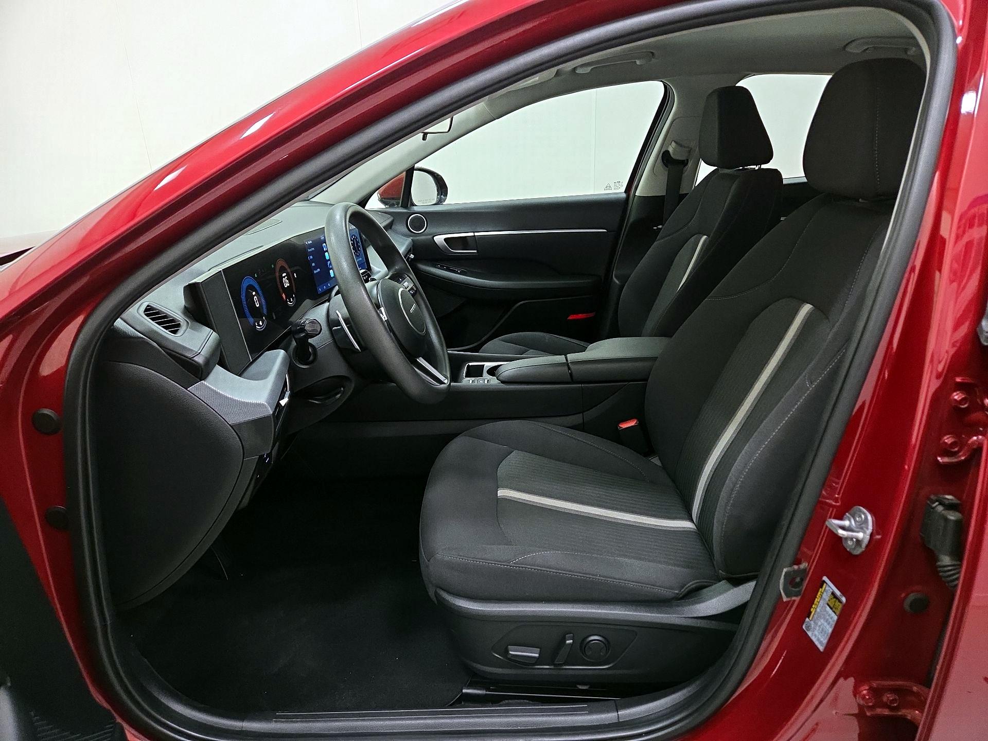 Thumbnail: 2024 Hyundai Sonata - 11