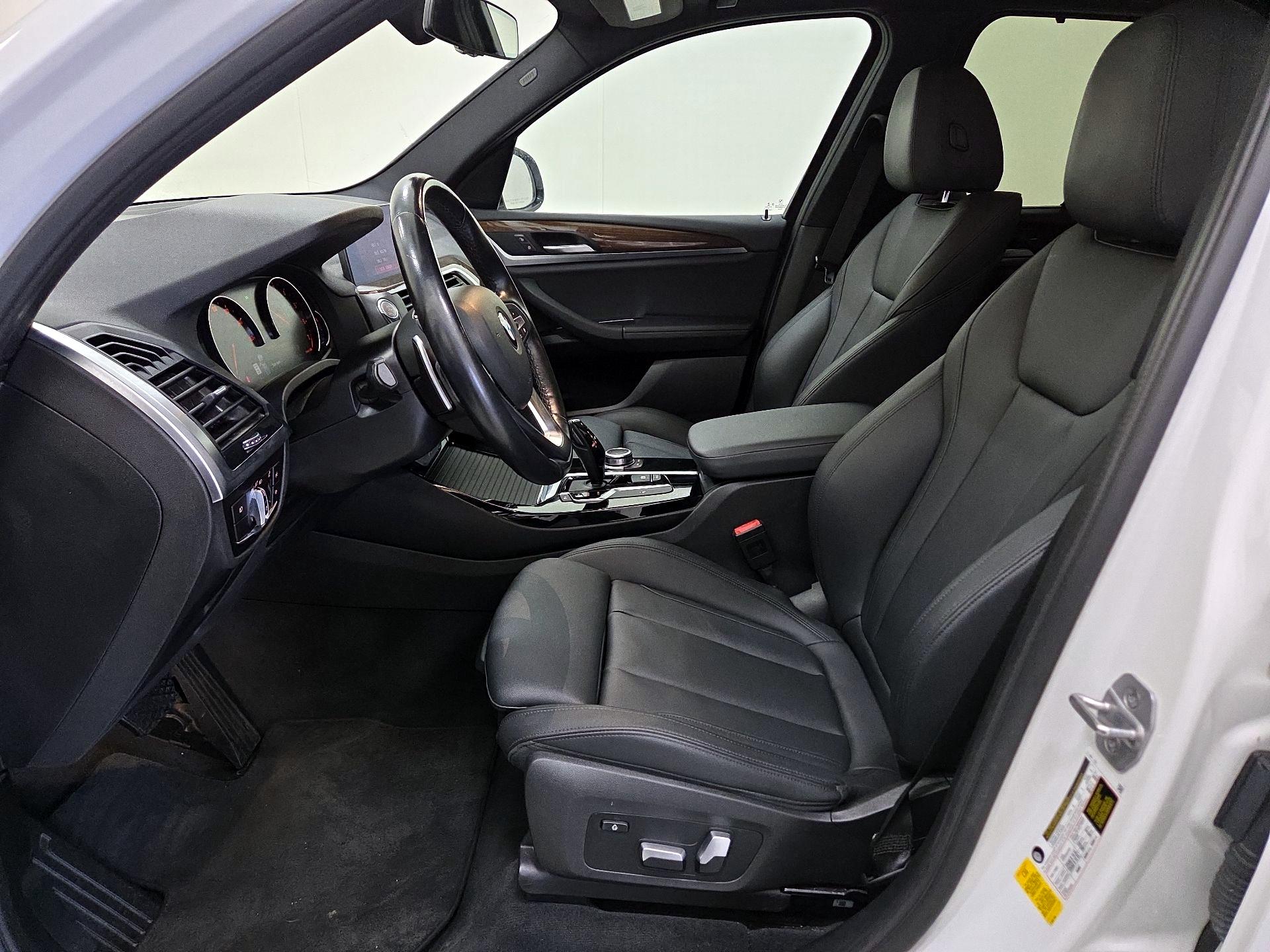 Thumbnail: 2021 BMW X3 - 11