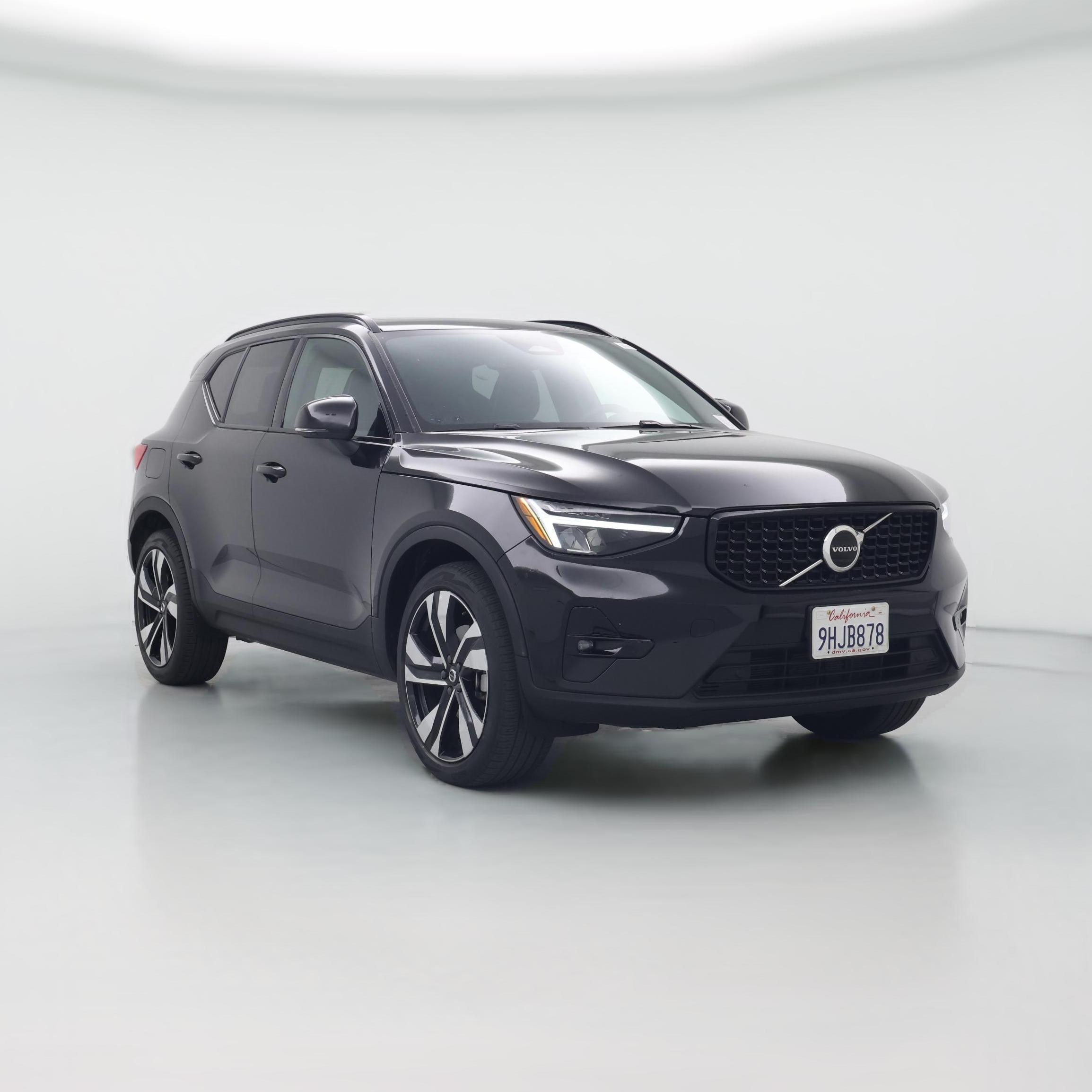 Thumbnail: 2023 Volvo XC40 - 1
