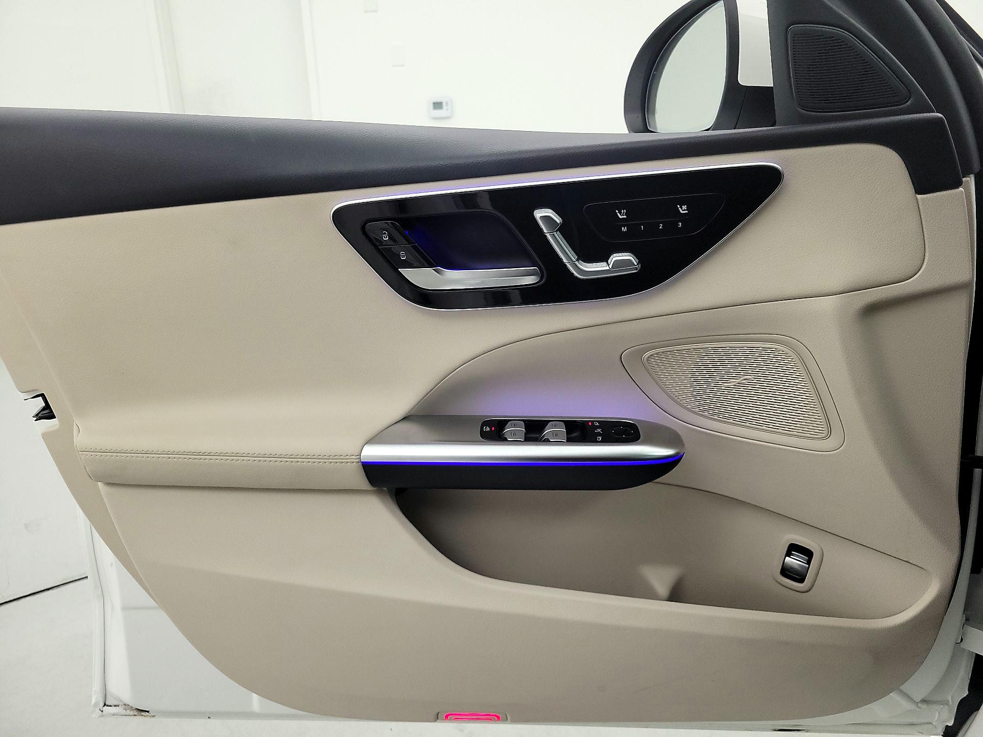 Thumbnail: 2023 Mercedes-Benz C-Class - 12