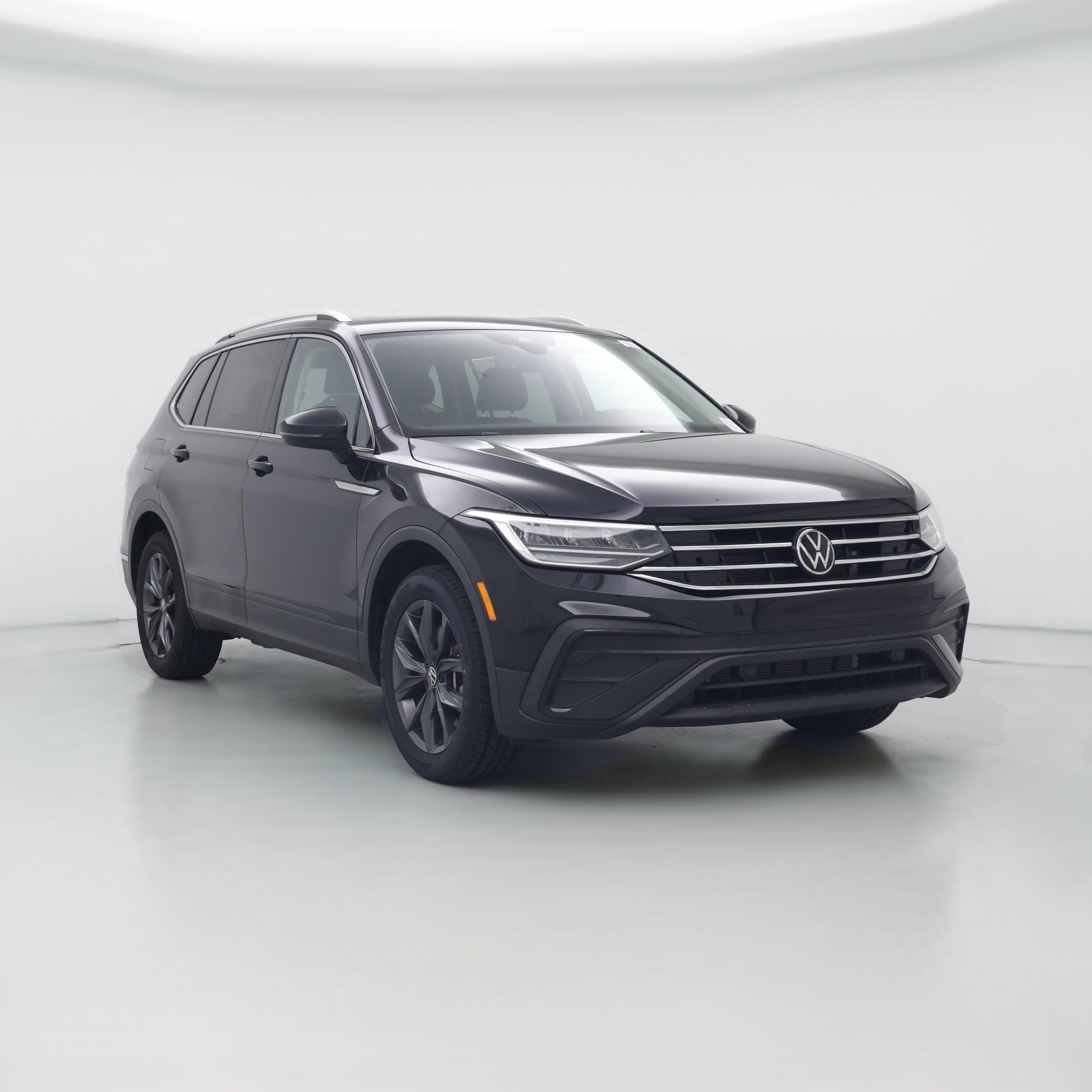 Thumbnail: 2023 Volkswagen Tiguan - 1