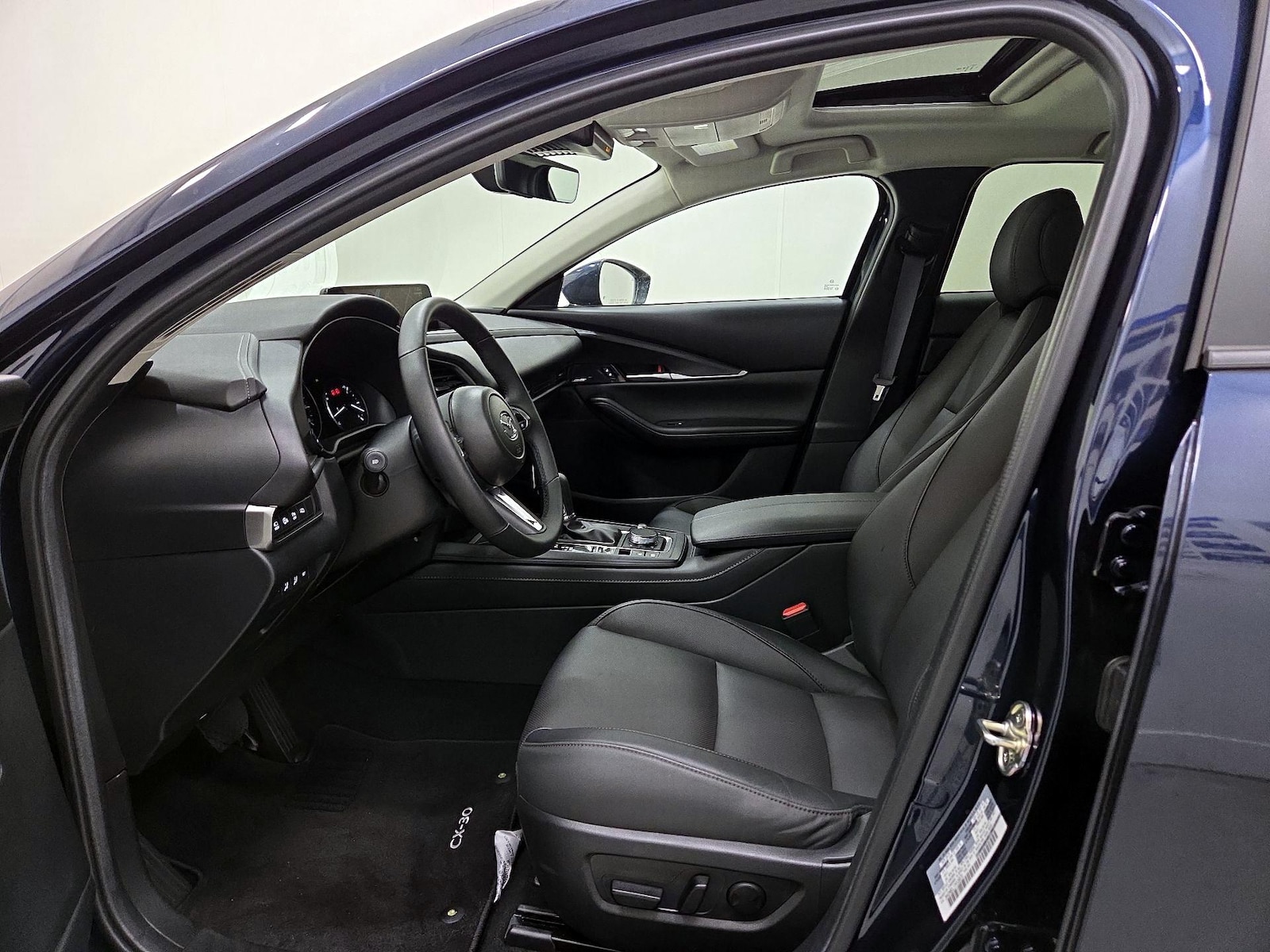 2026 Mazda CX-30 Premium - Photo 12