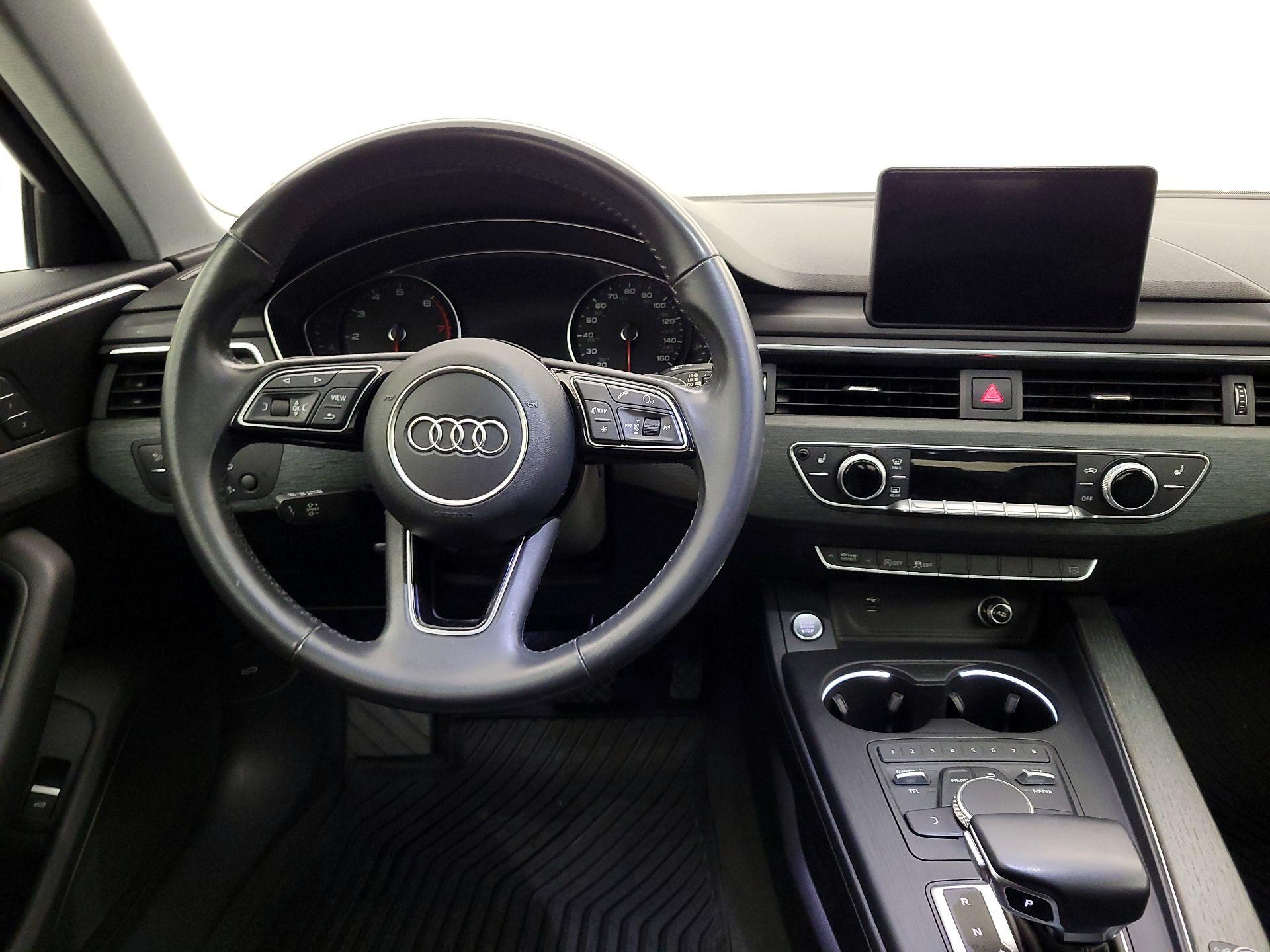 Thumbnail: 2019 Audi A4 - 10