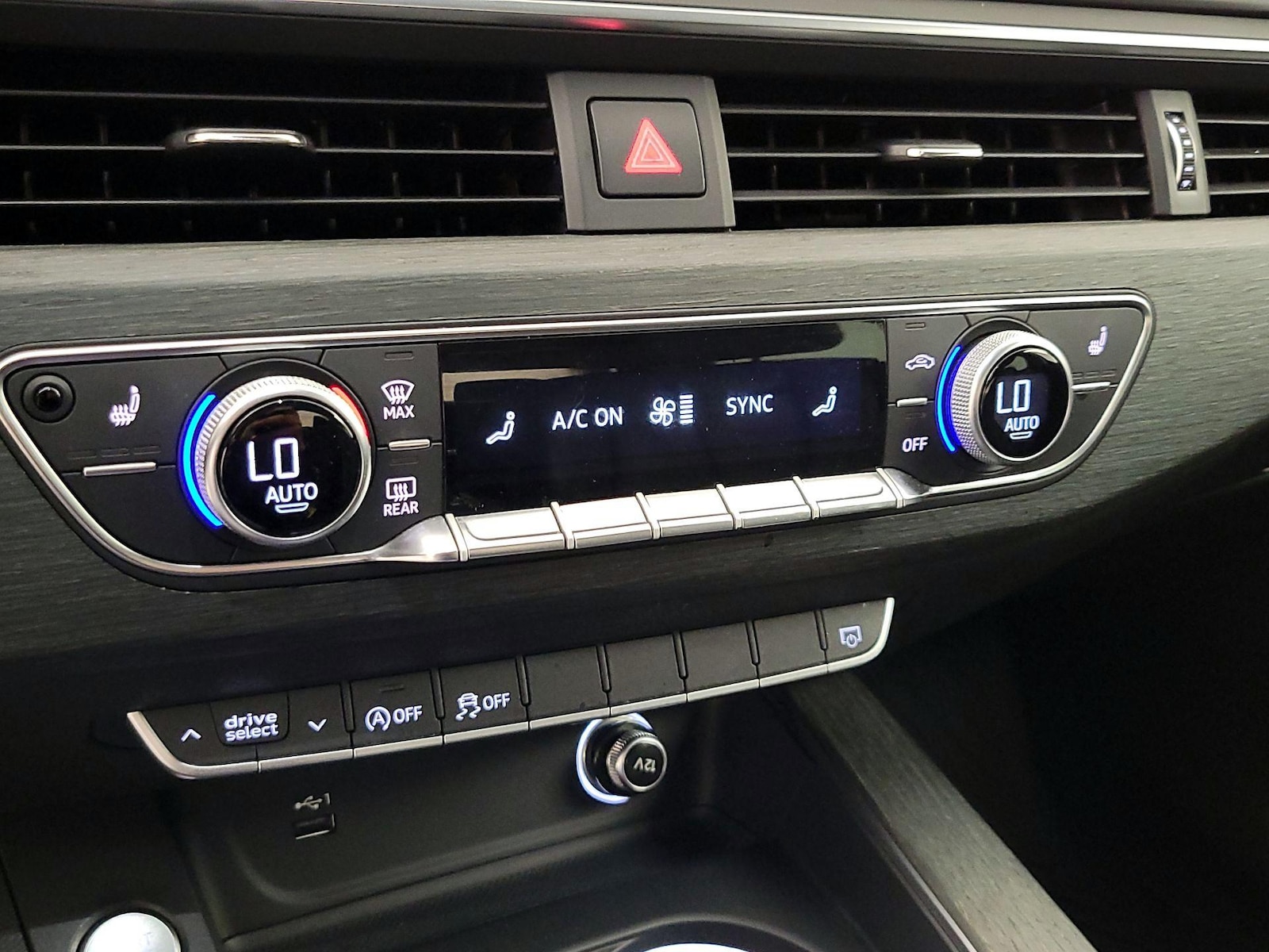 2019 Audi A4 Premium - Photo 17