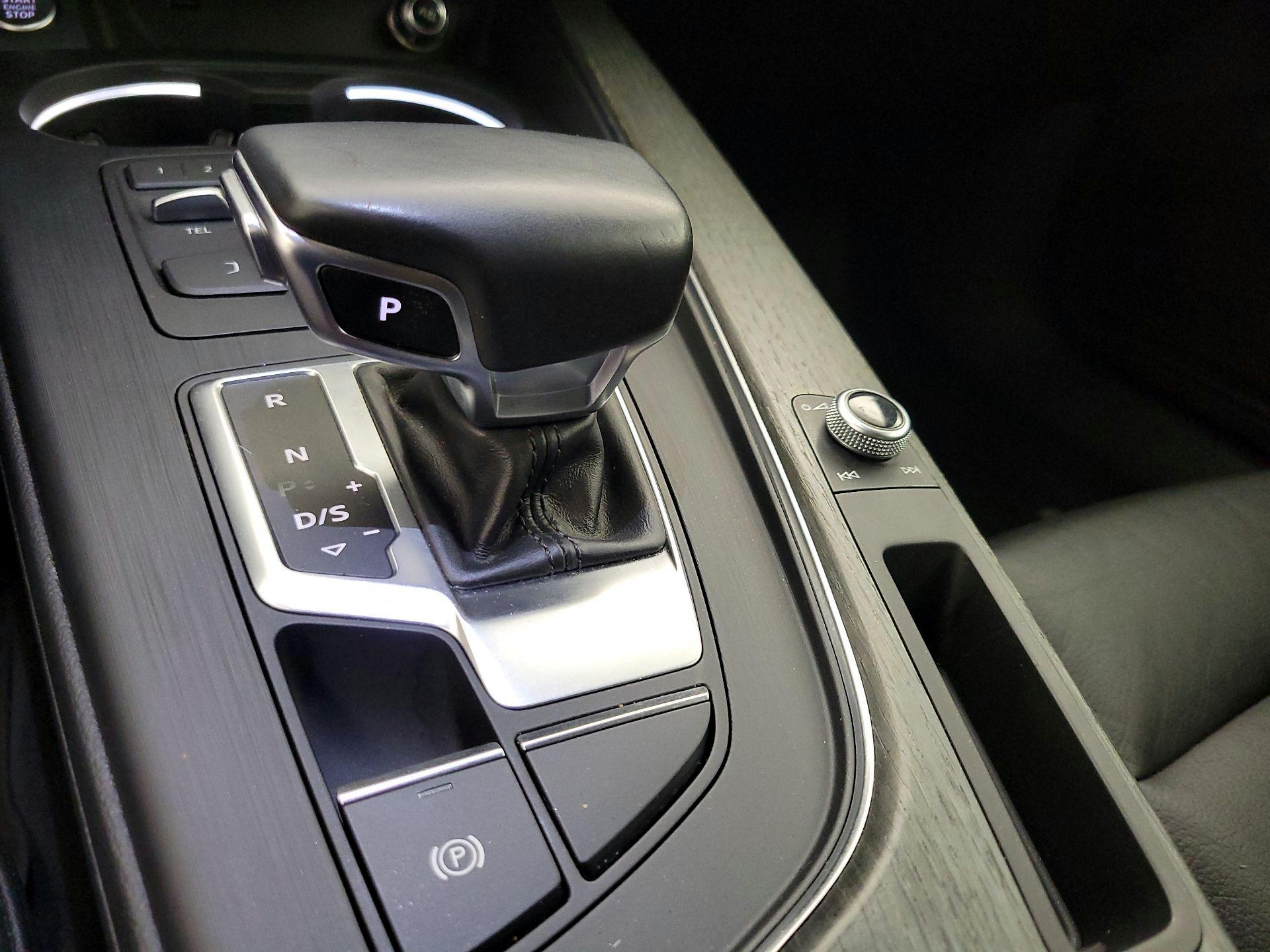Thumbnail: 2019 Audi A4 - 17
