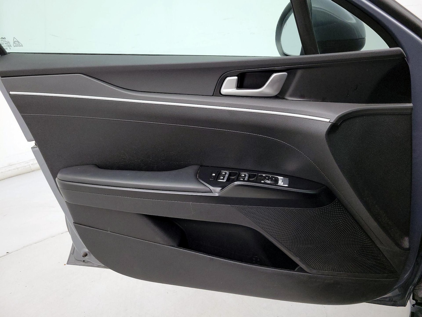 2023 Kia K5 LXS - Photo 13