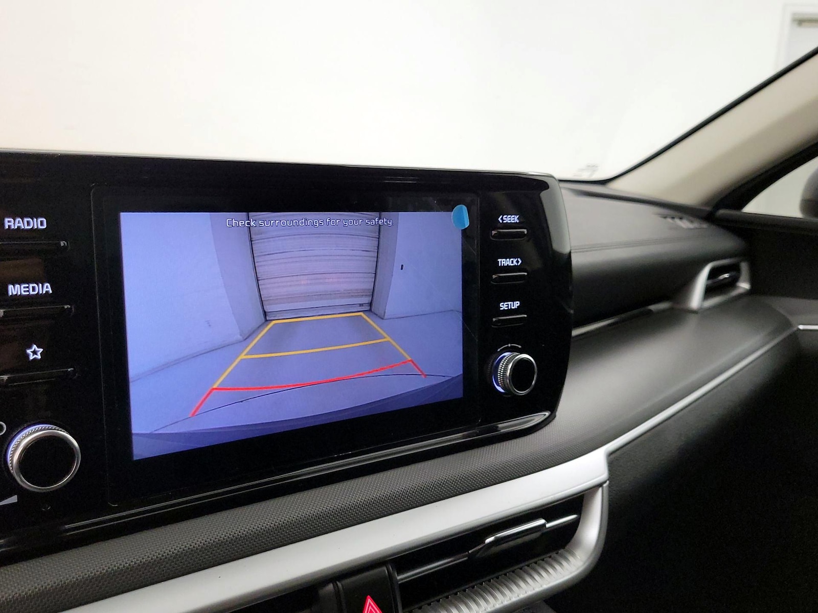 2023 Kia K5 LXS - Photo 15