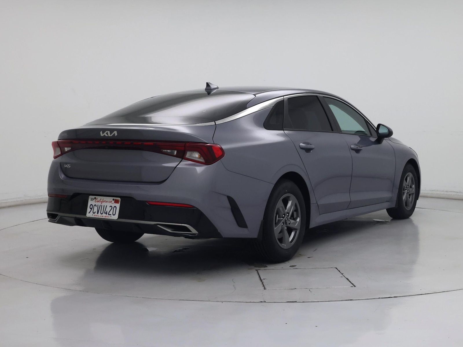 2023 Kia K5 LXS - Photo 9