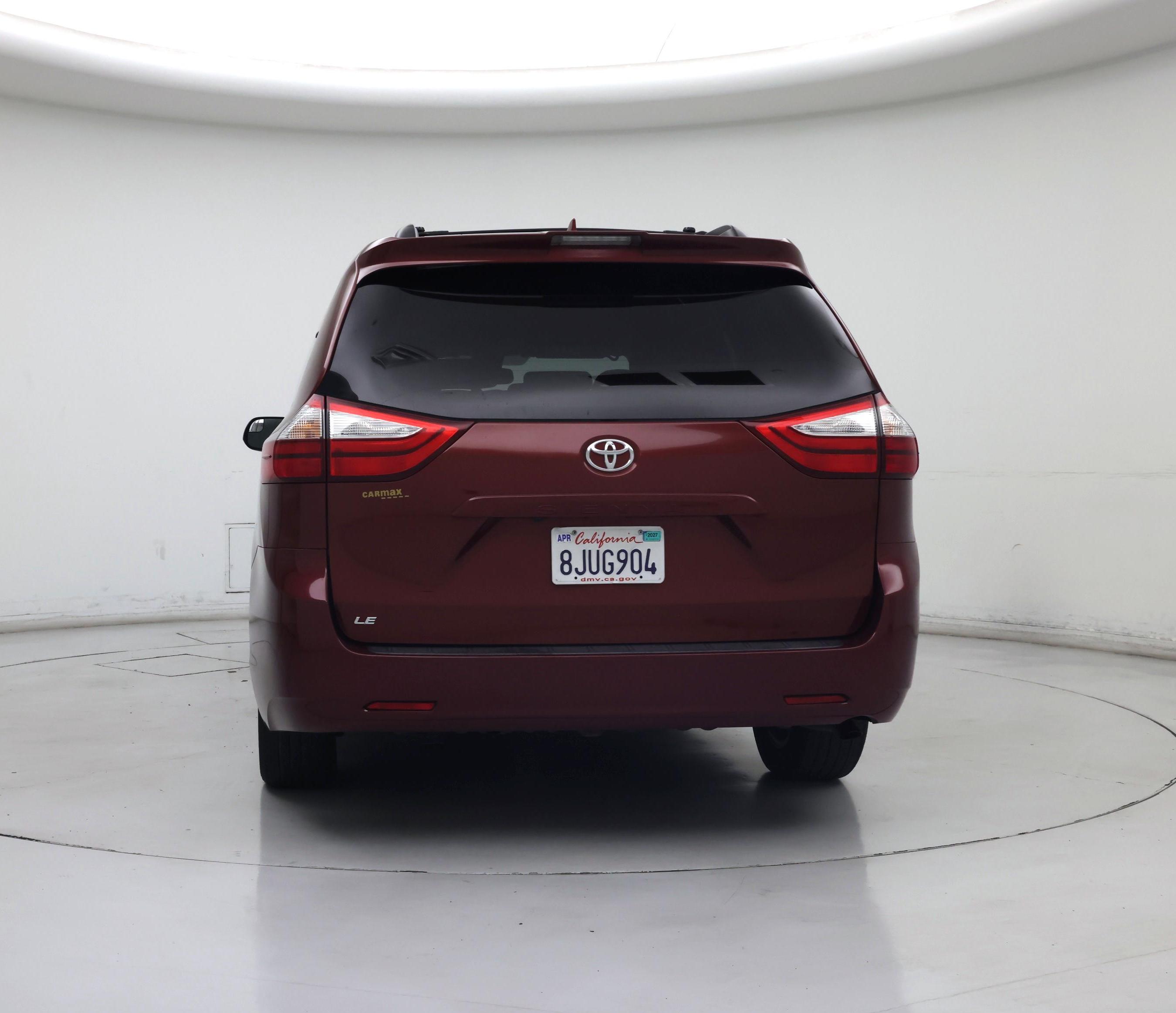 Thumbnail: 2019 Toyota Sienna - 6