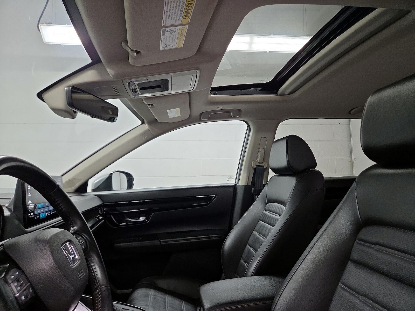 Sunroof(s) & Overhead Airbags
