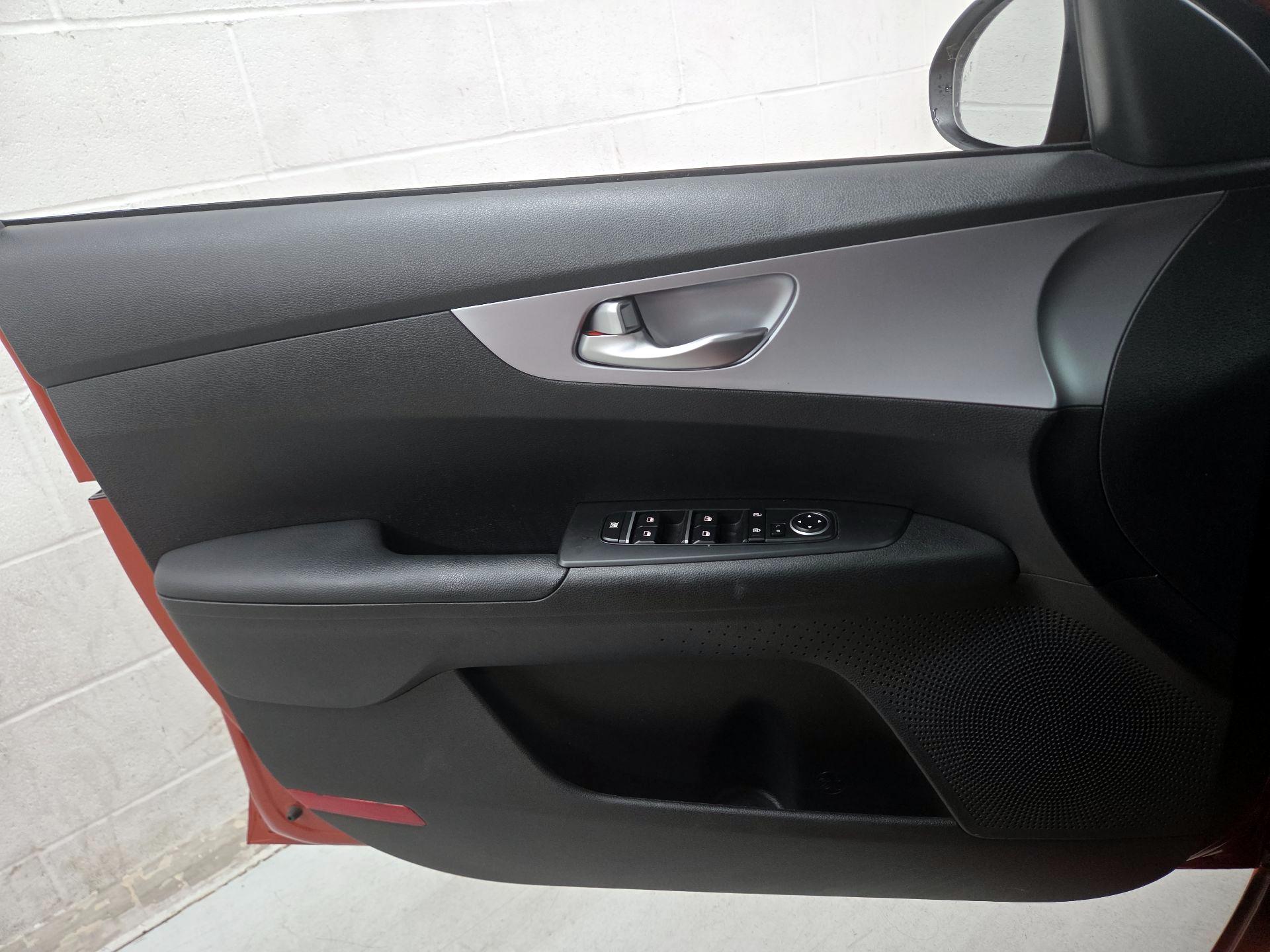 Thumbnail: 2023 Kia Forte - 12