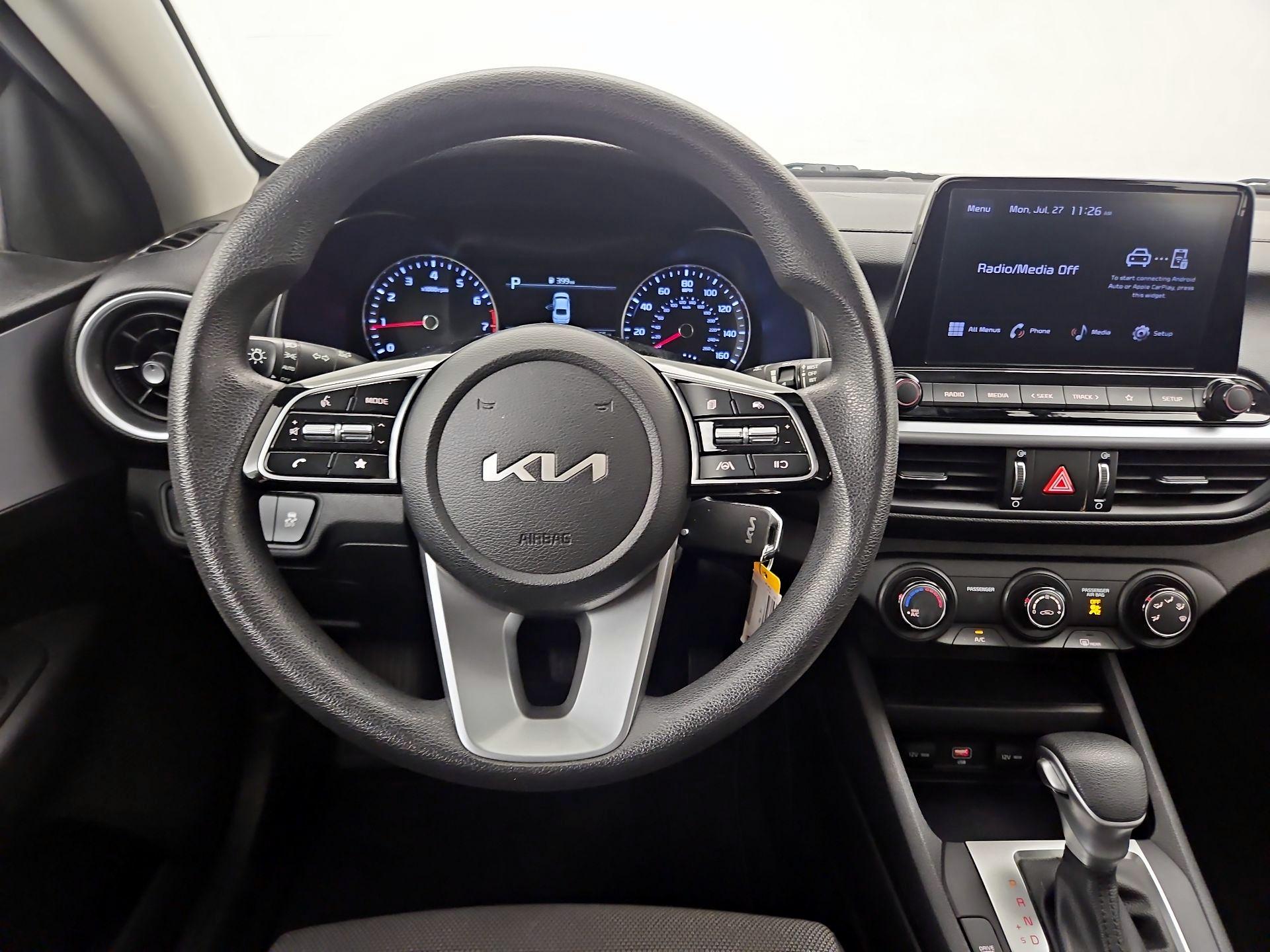 Thumbnail: 2023 Kia Forte - 10
