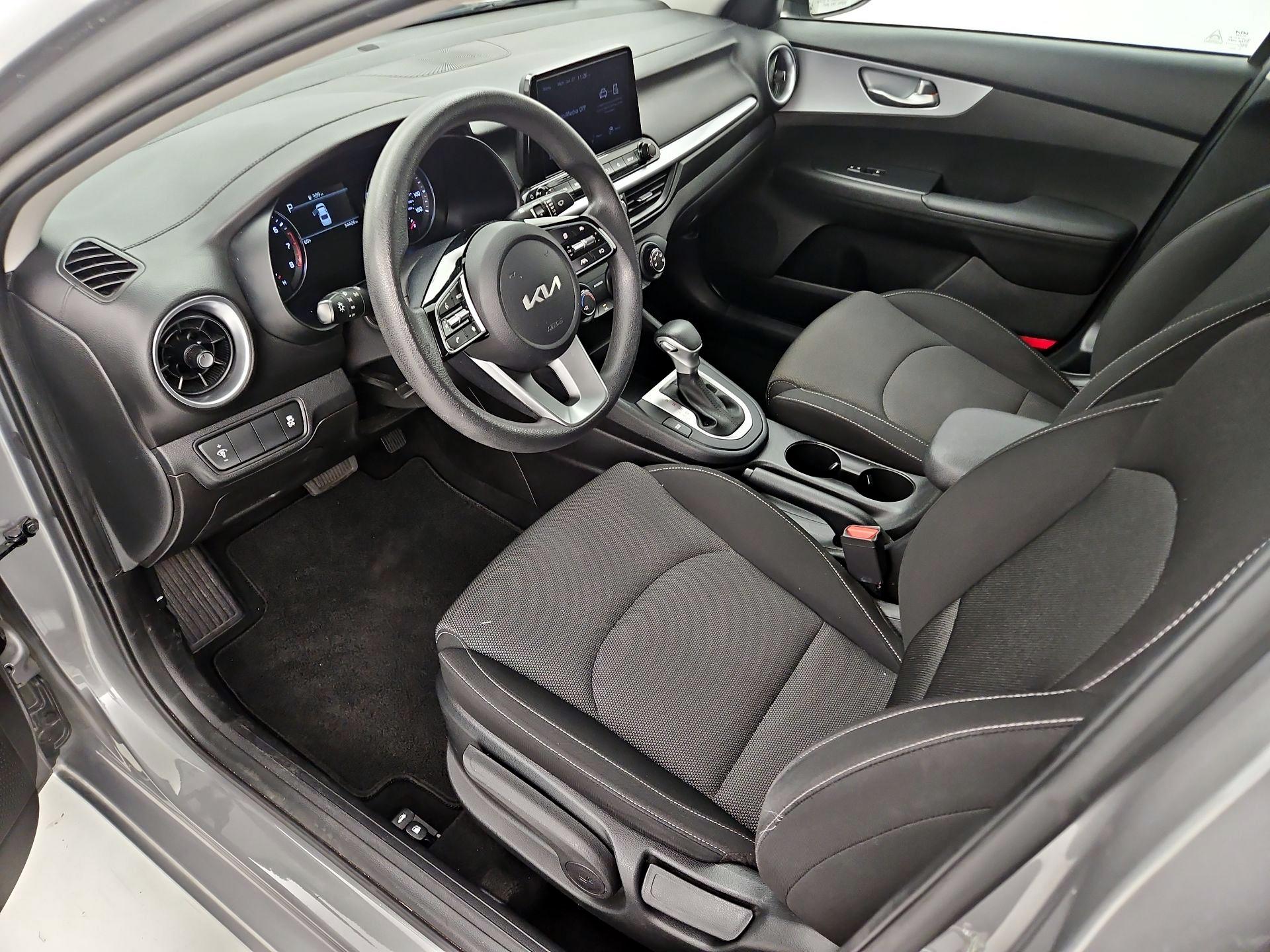 Thumbnail: 2023 Kia Forte - 11