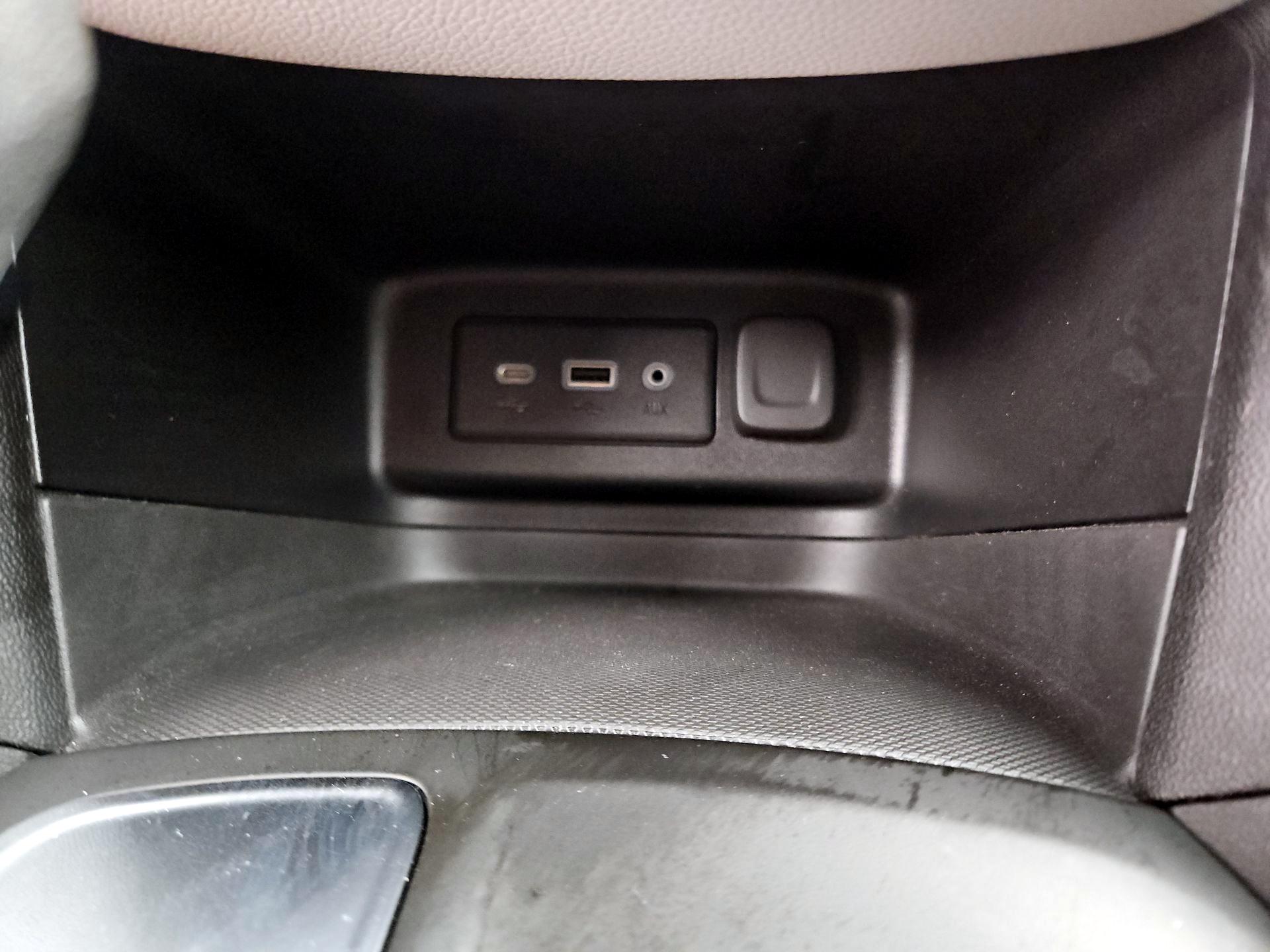 Thumbnail: 2021 Chevrolet Equinox - 18