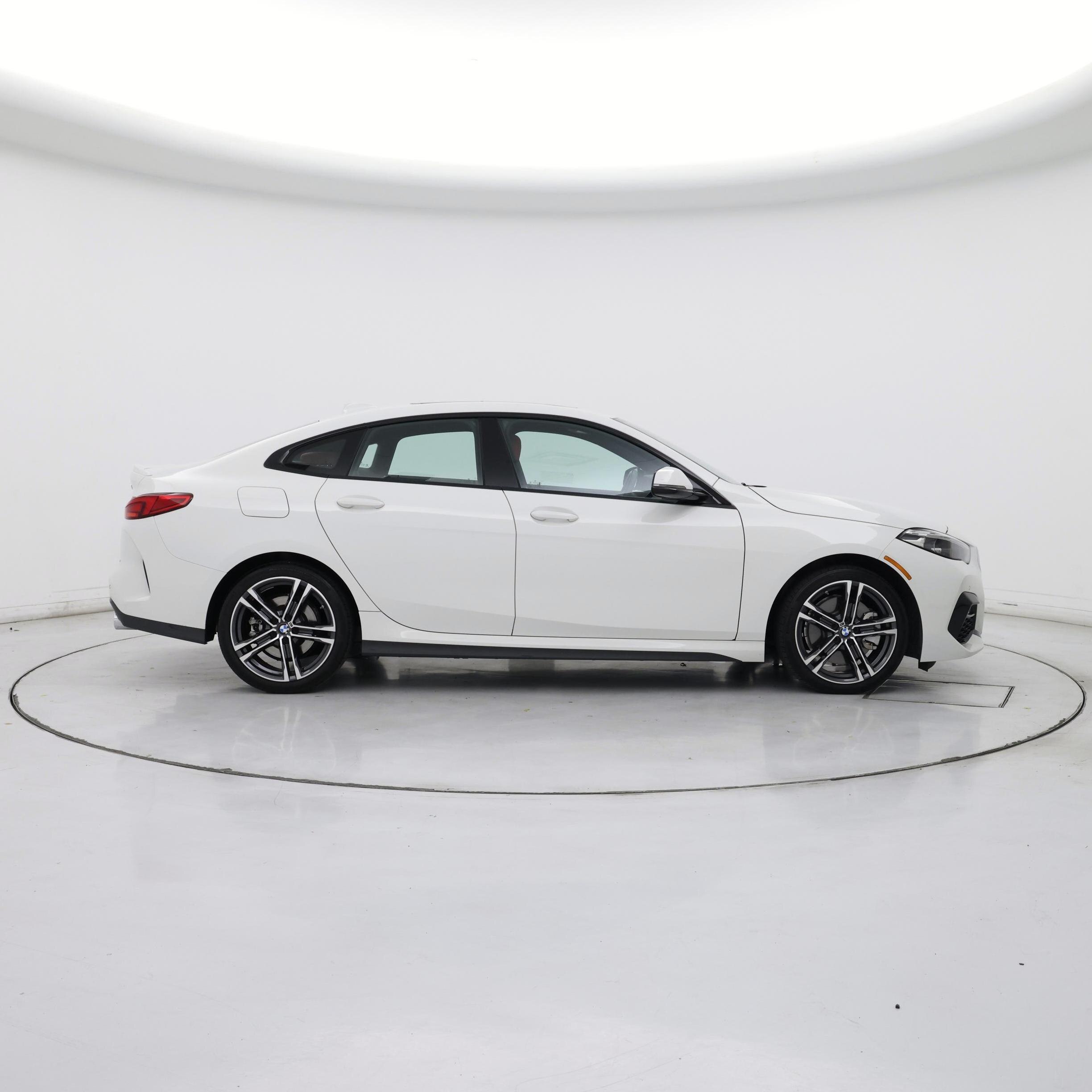 Thumbnail: 2024 BMW 2 Series - 7