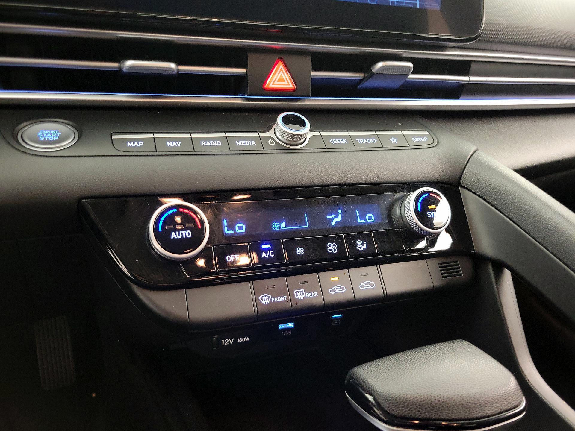 Thumbnail: 2024 Hyundai Elantra - 17
