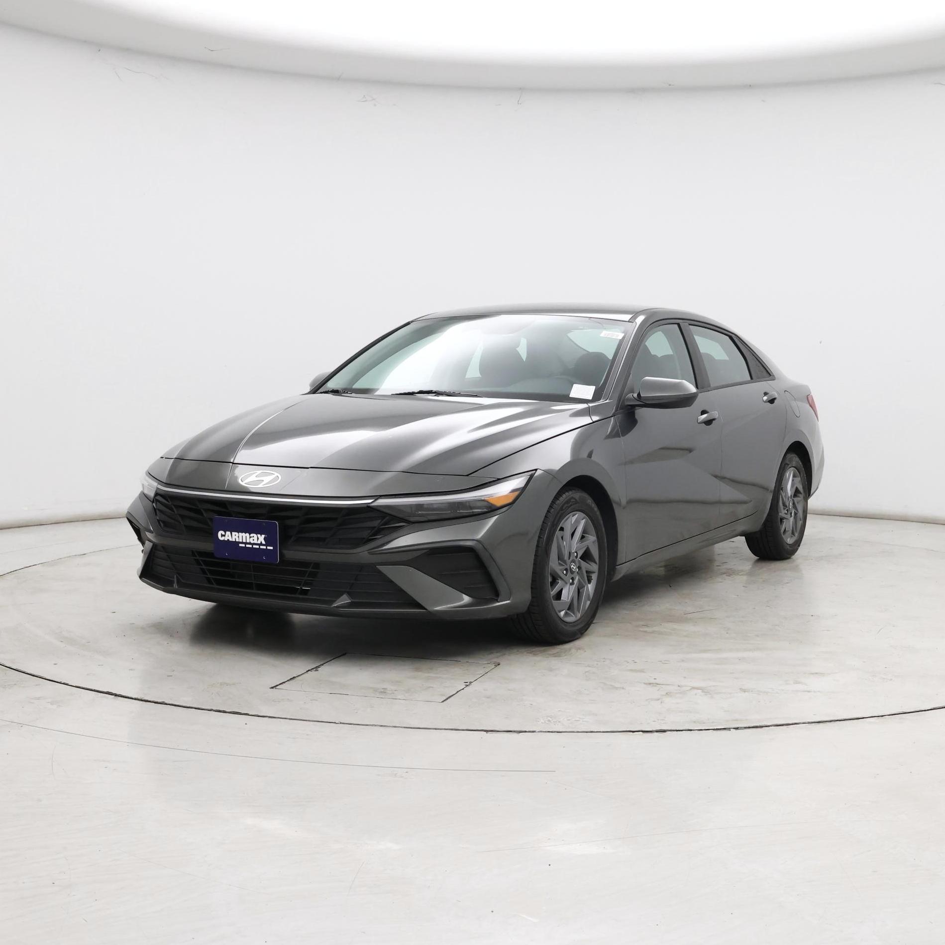 Thumbnail: 2024 Hyundai Elantra - 4