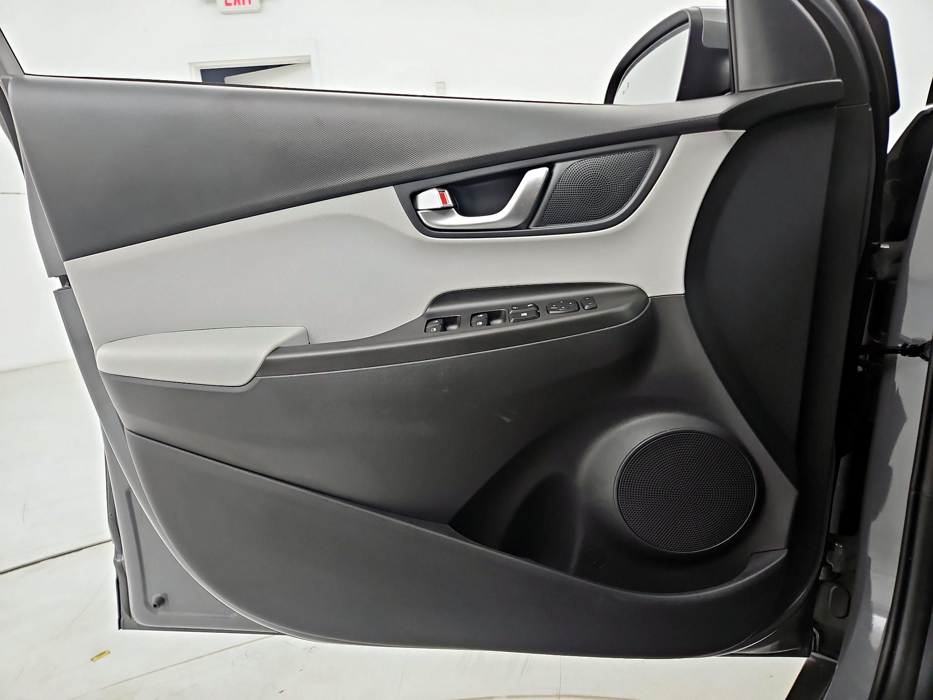 Thumbnail: 2023 Hyundai Kona - 12