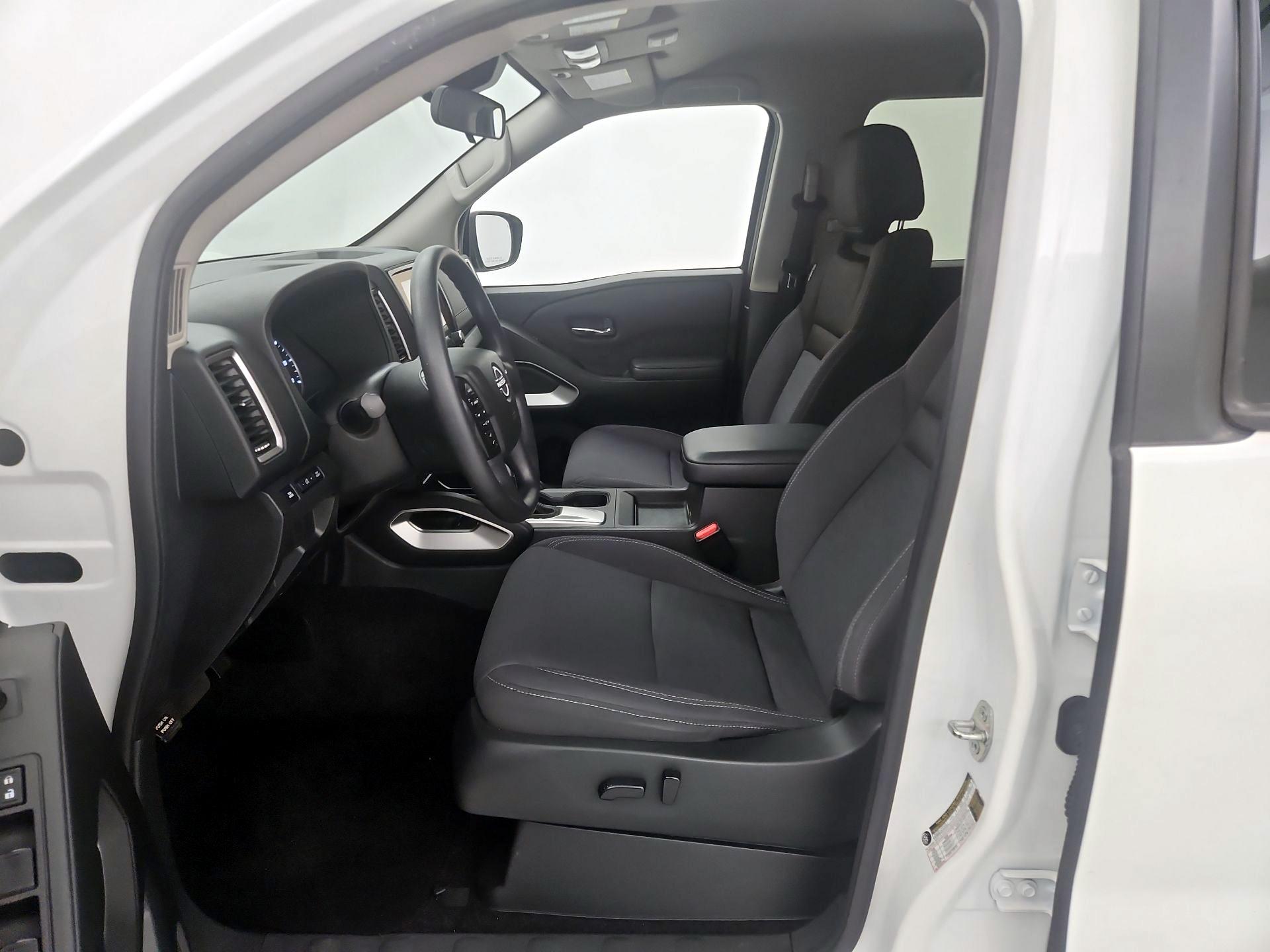 Thumbnail: 2022 Nissan Frontier - 11
