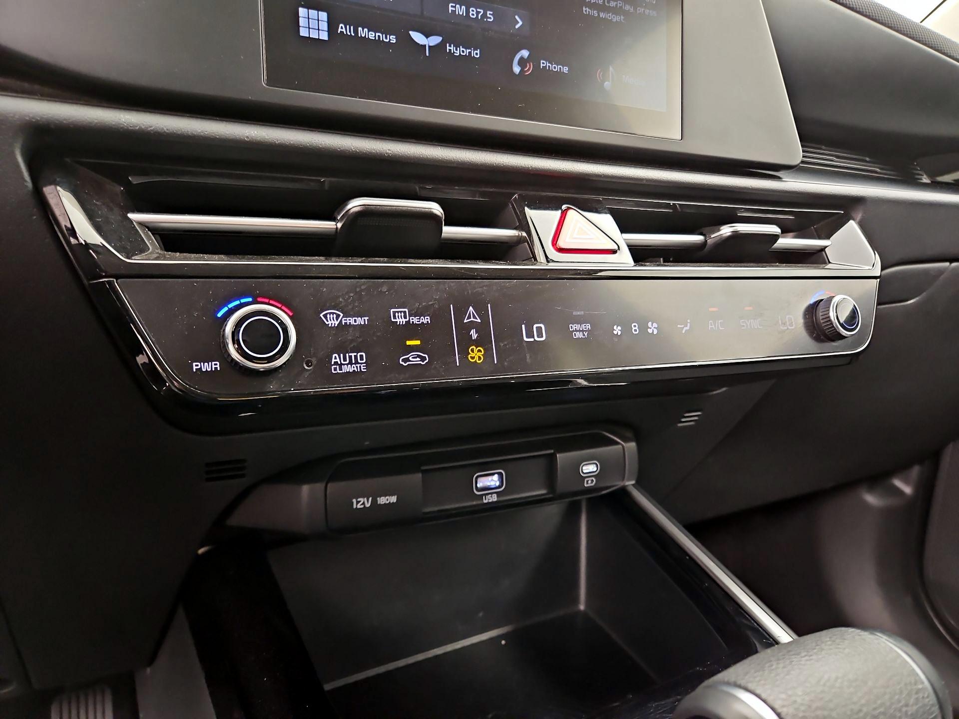 Thumbnail: 2025 Kia Niro - 14