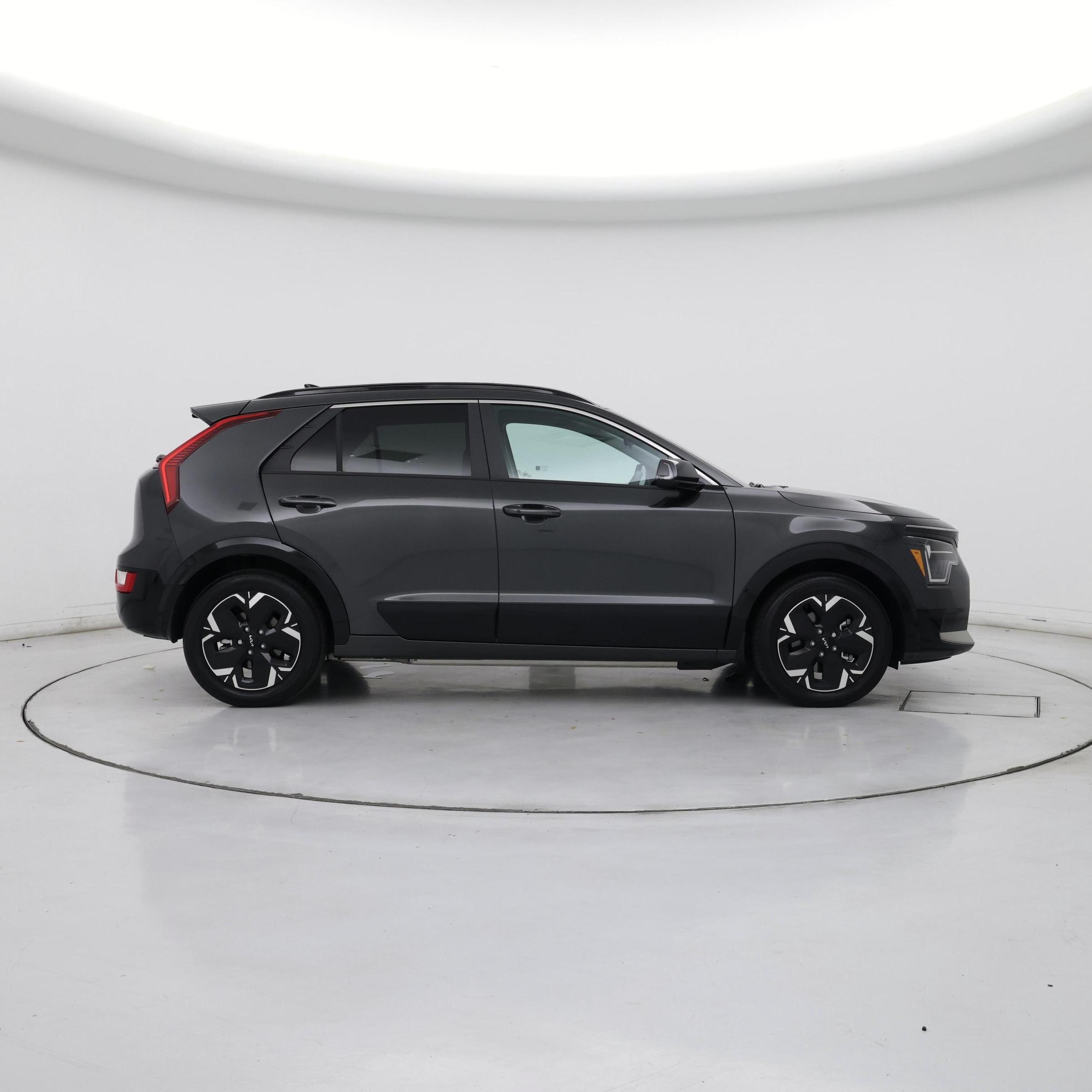Thumbnail: 2024 Kia Niro - 7