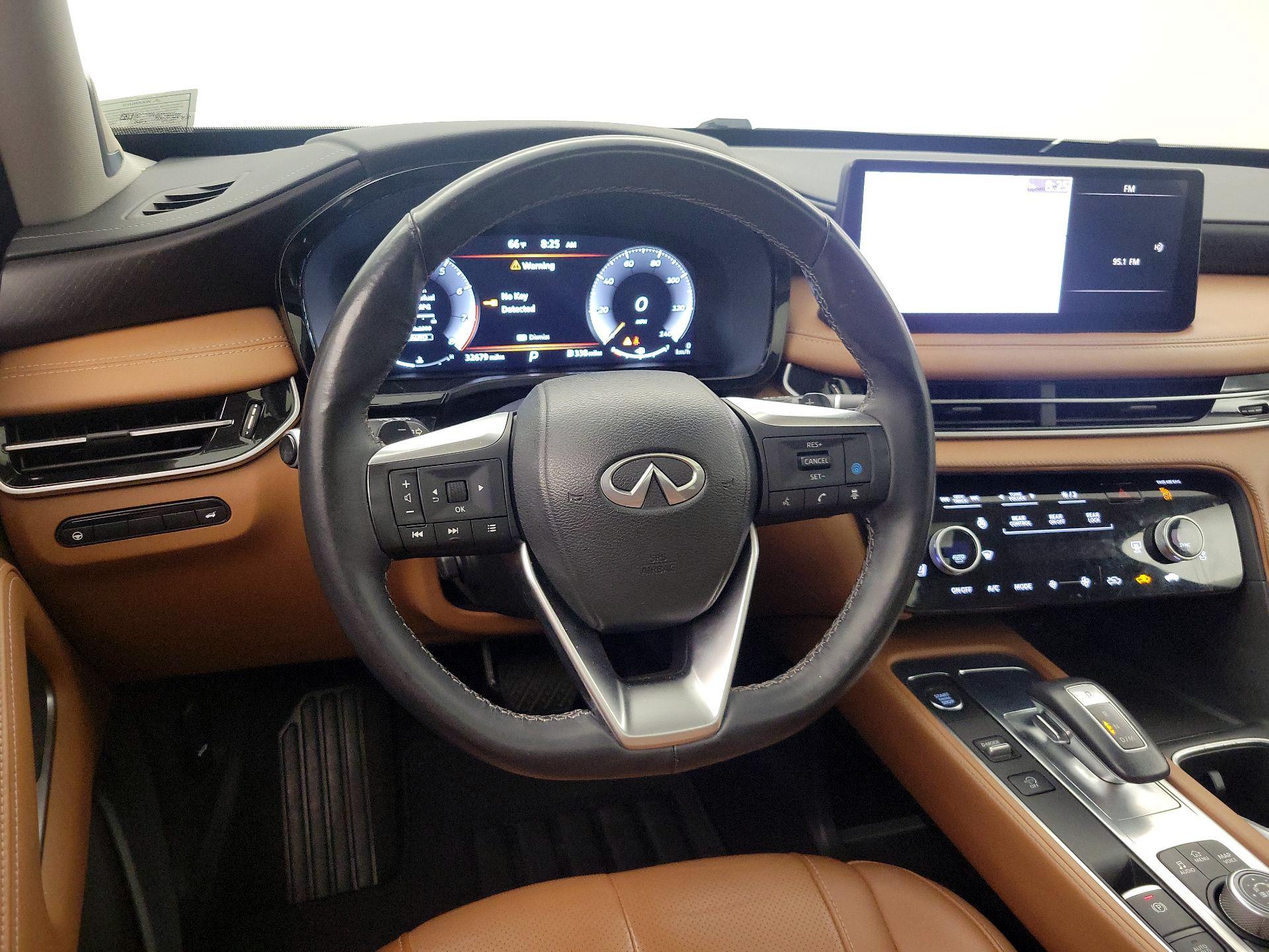 Thumbnail: 2023 INFINITI QX60 - 10
