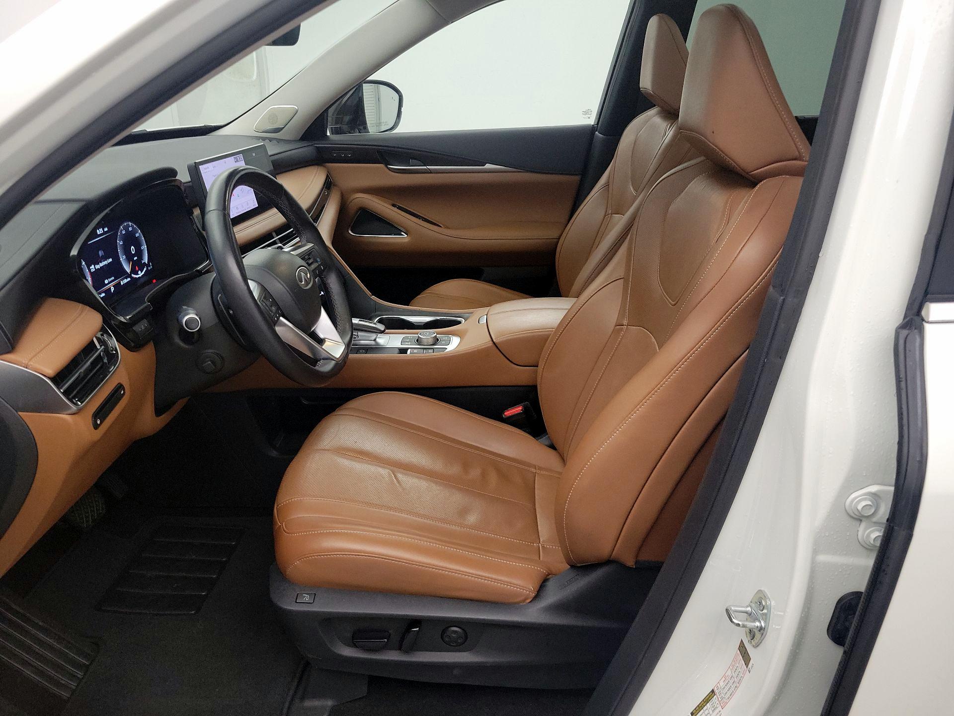 Thumbnail: 2023 INFINITI QX60 - 11