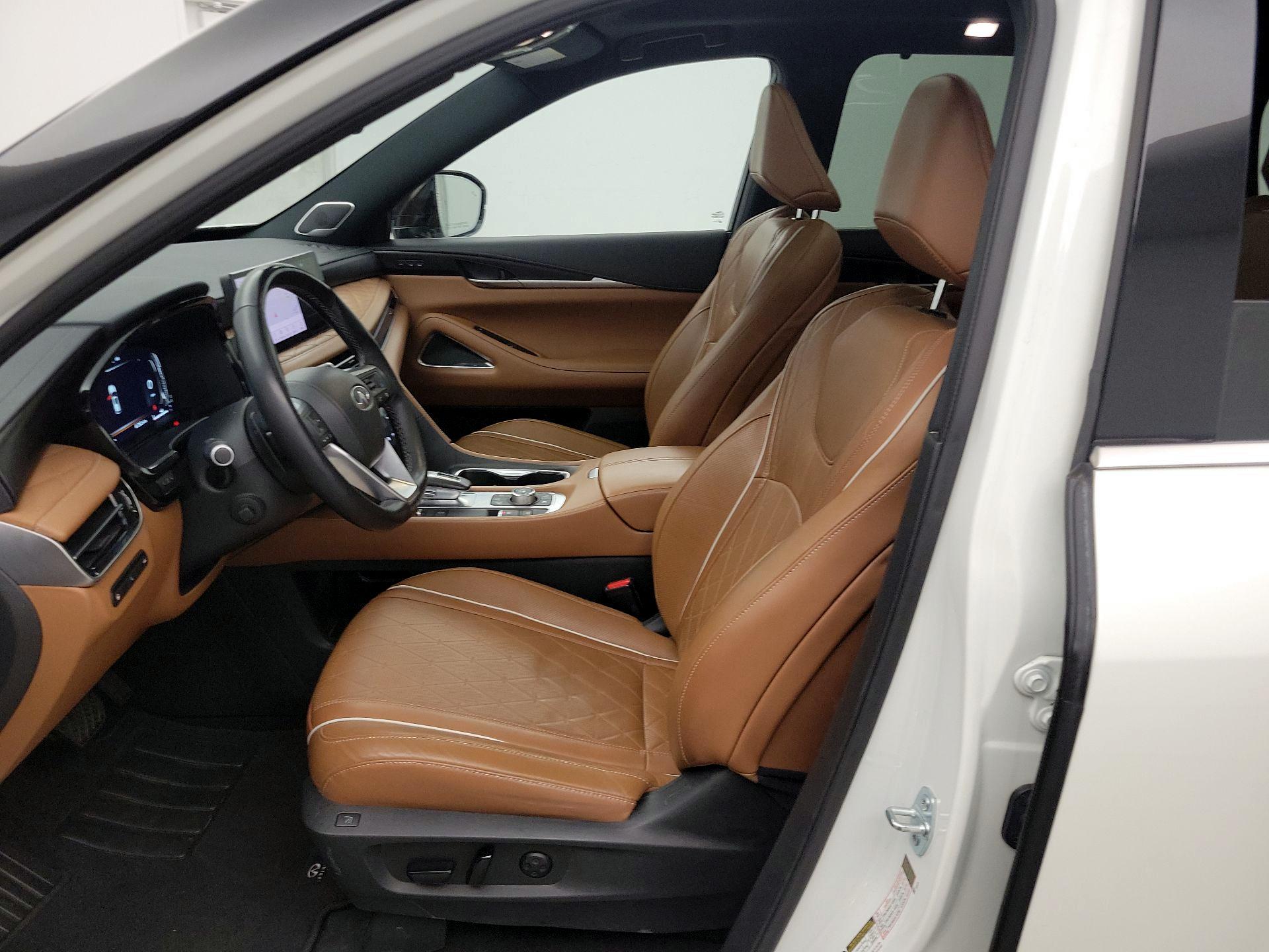 Thumbnail: 2023 INFINITI QX60 - 11