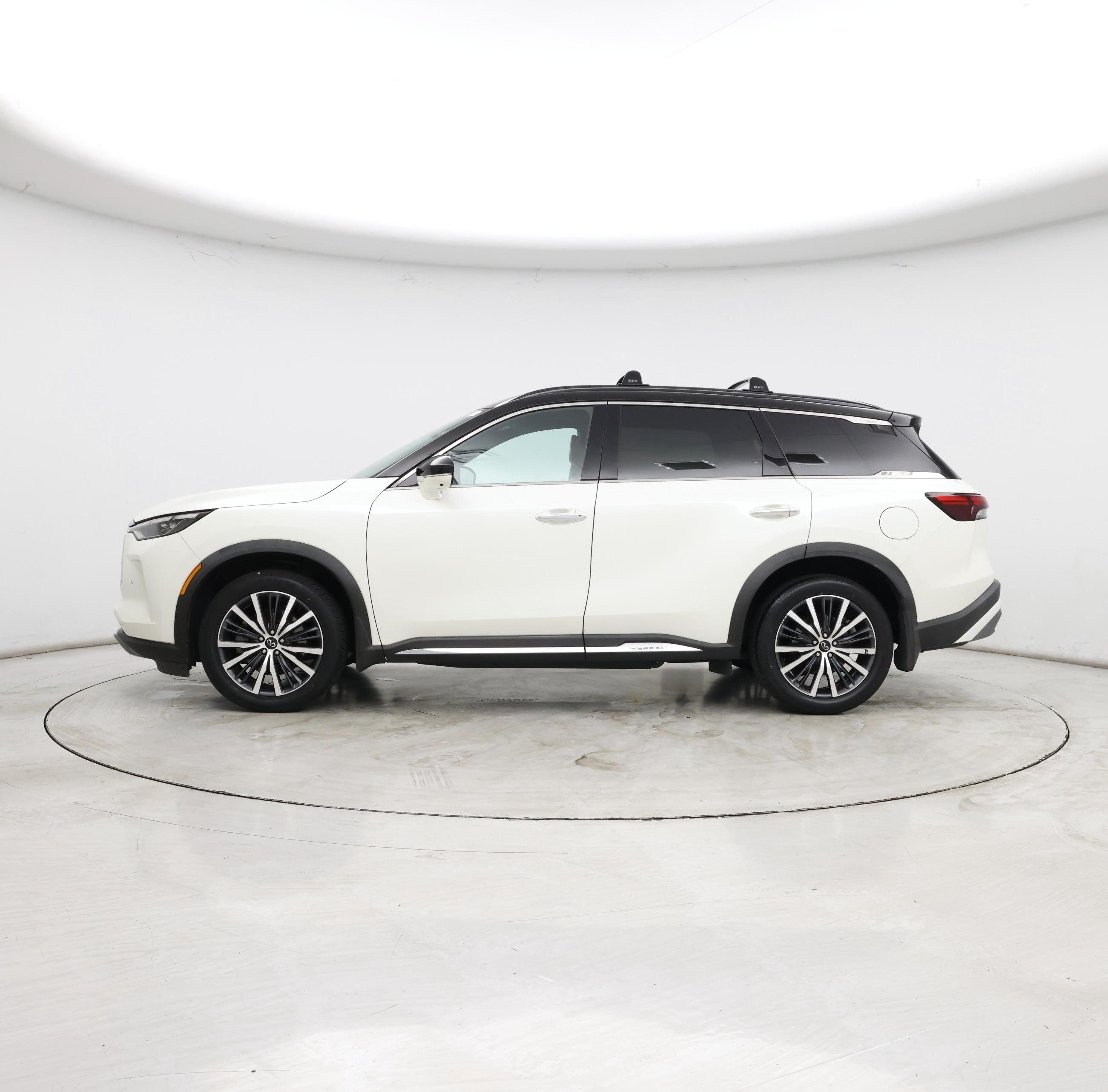Thumbnail: 2023 INFINITI QX60 - 3
