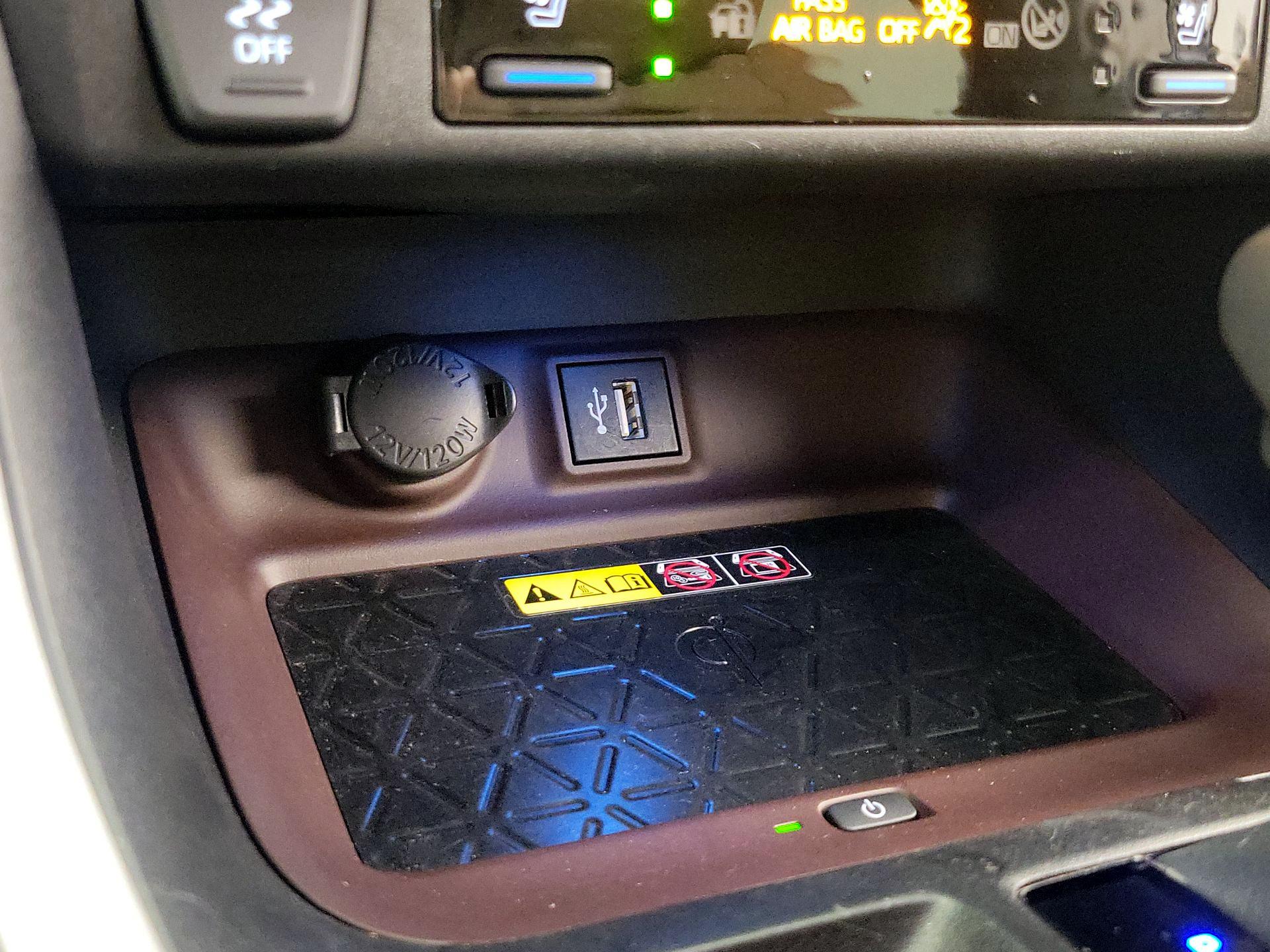 Thumbnail: 2023 Toyota RAV4 - 18