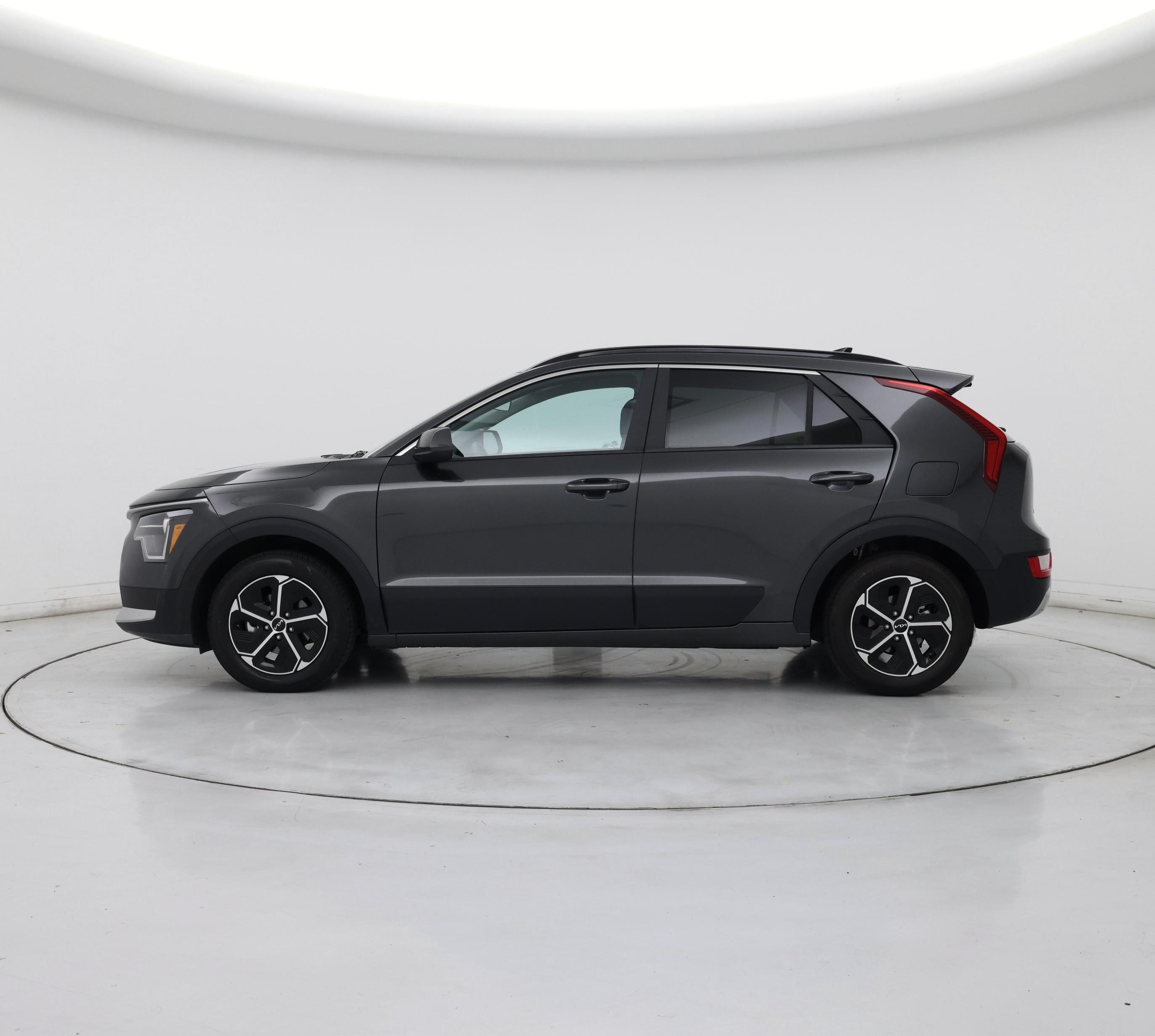 Thumbnail: 2025 Kia Niro - 3