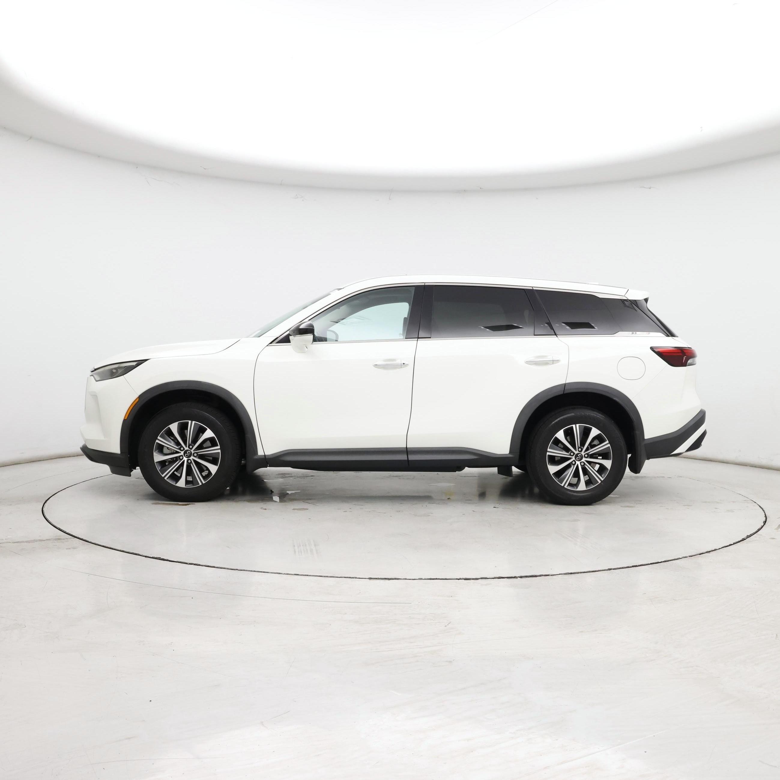 Thumbnail: 2023 INFINITI QX60 - 3