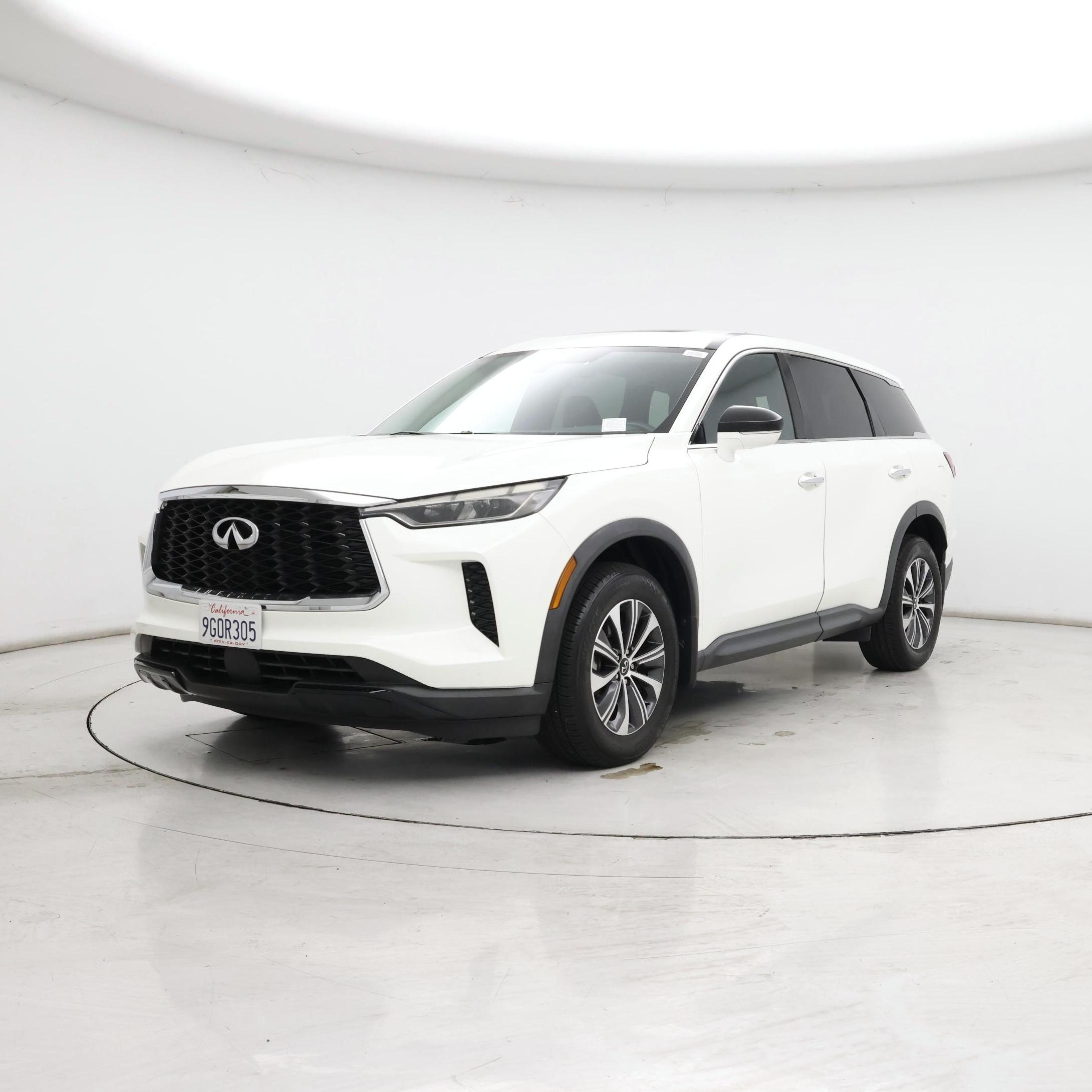 Thumbnail: 2023 INFINITI QX60 - 4