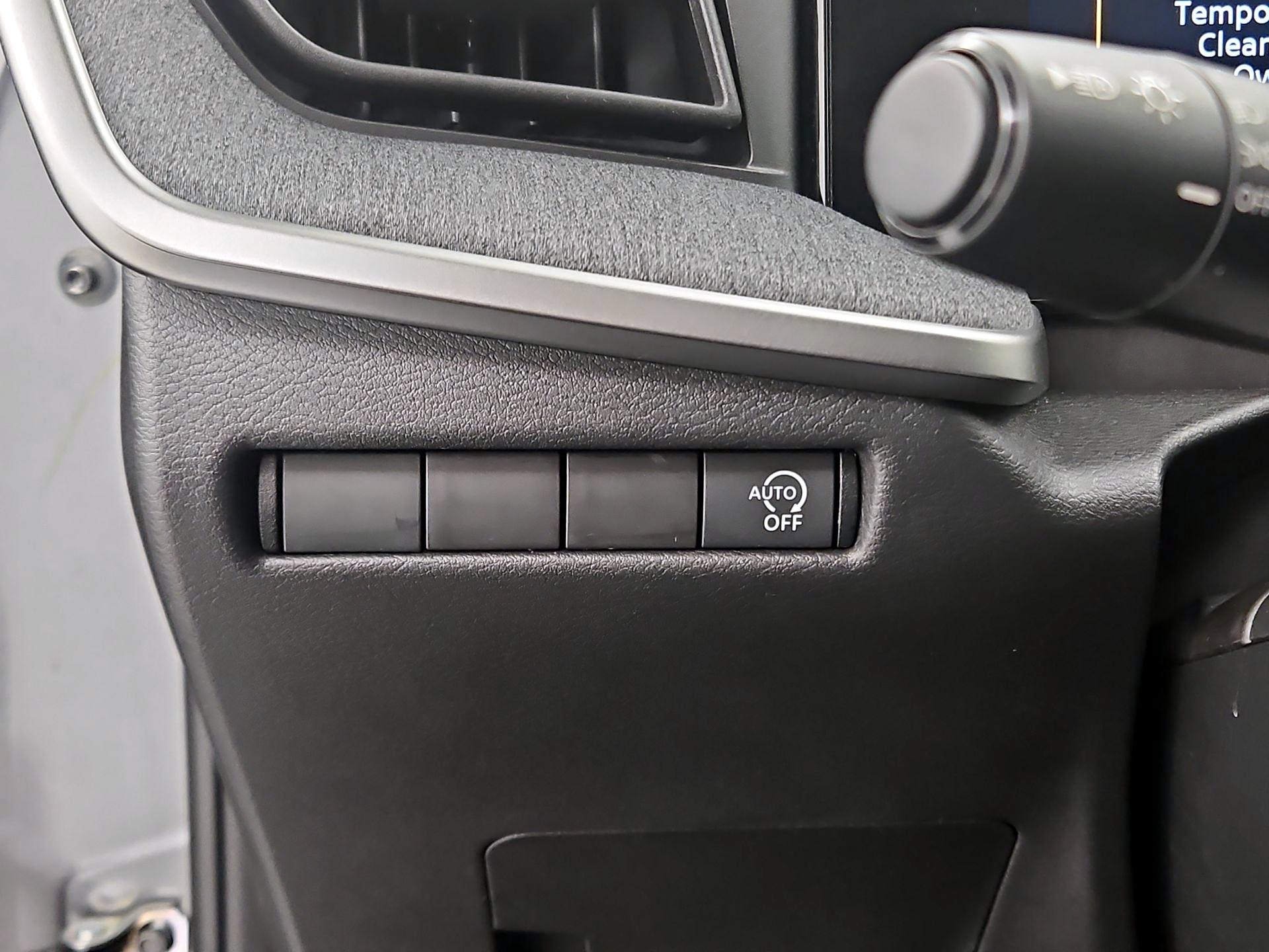 Thumbnail: 2026 Nissan Kicks - 13
