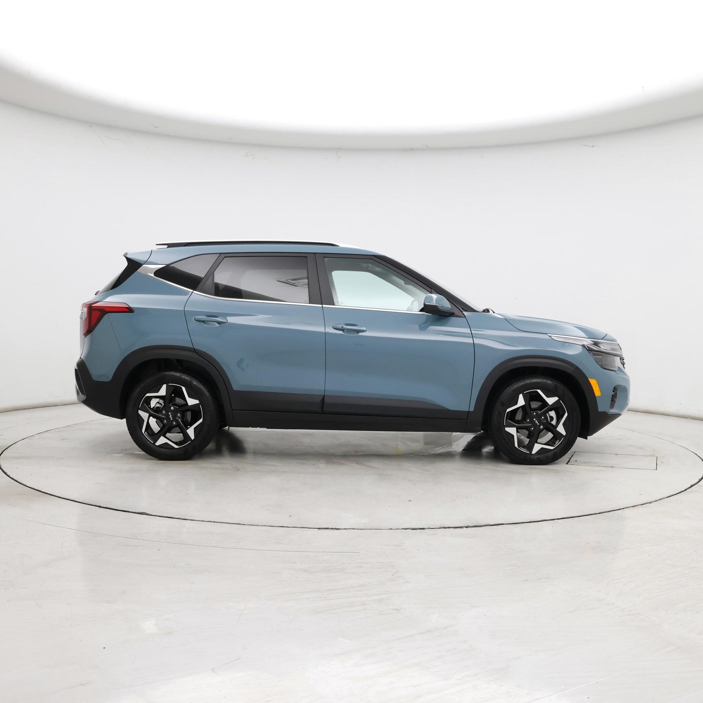 Thumbnail: 2024 Kia Seltos - 7