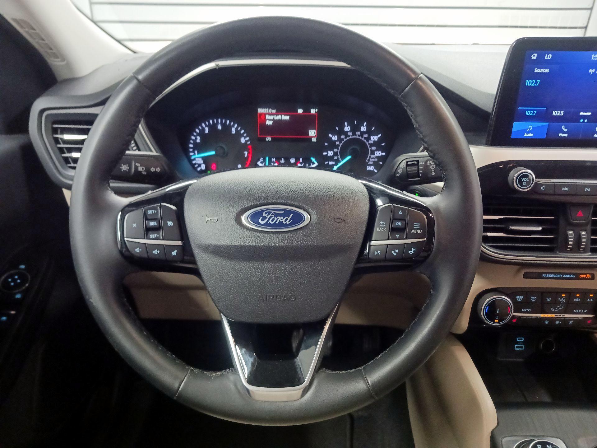Thumbnail: 2022 Ford Escape - 10
