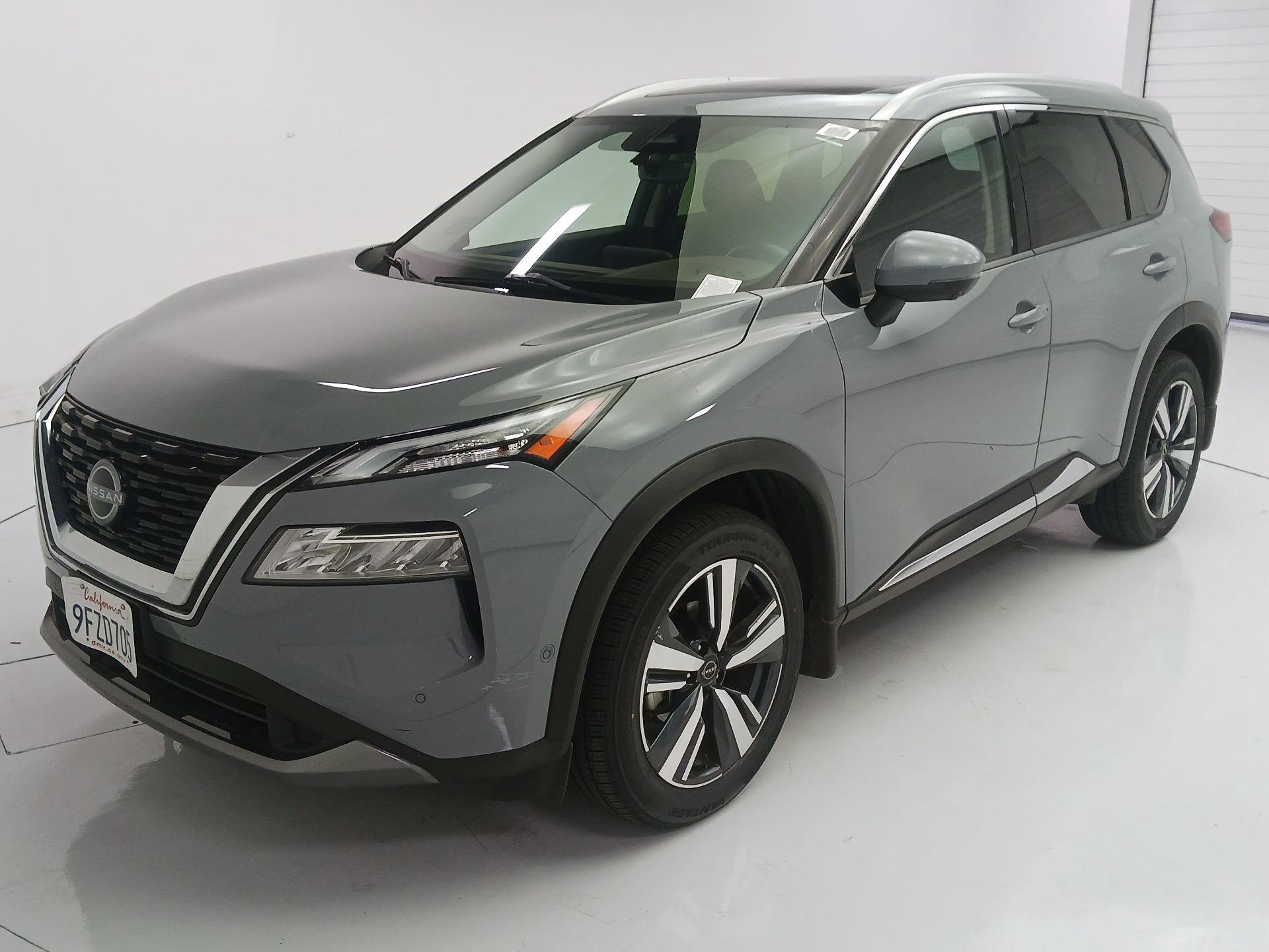 Thumbnail: 2023 Nissan Rogue - 3